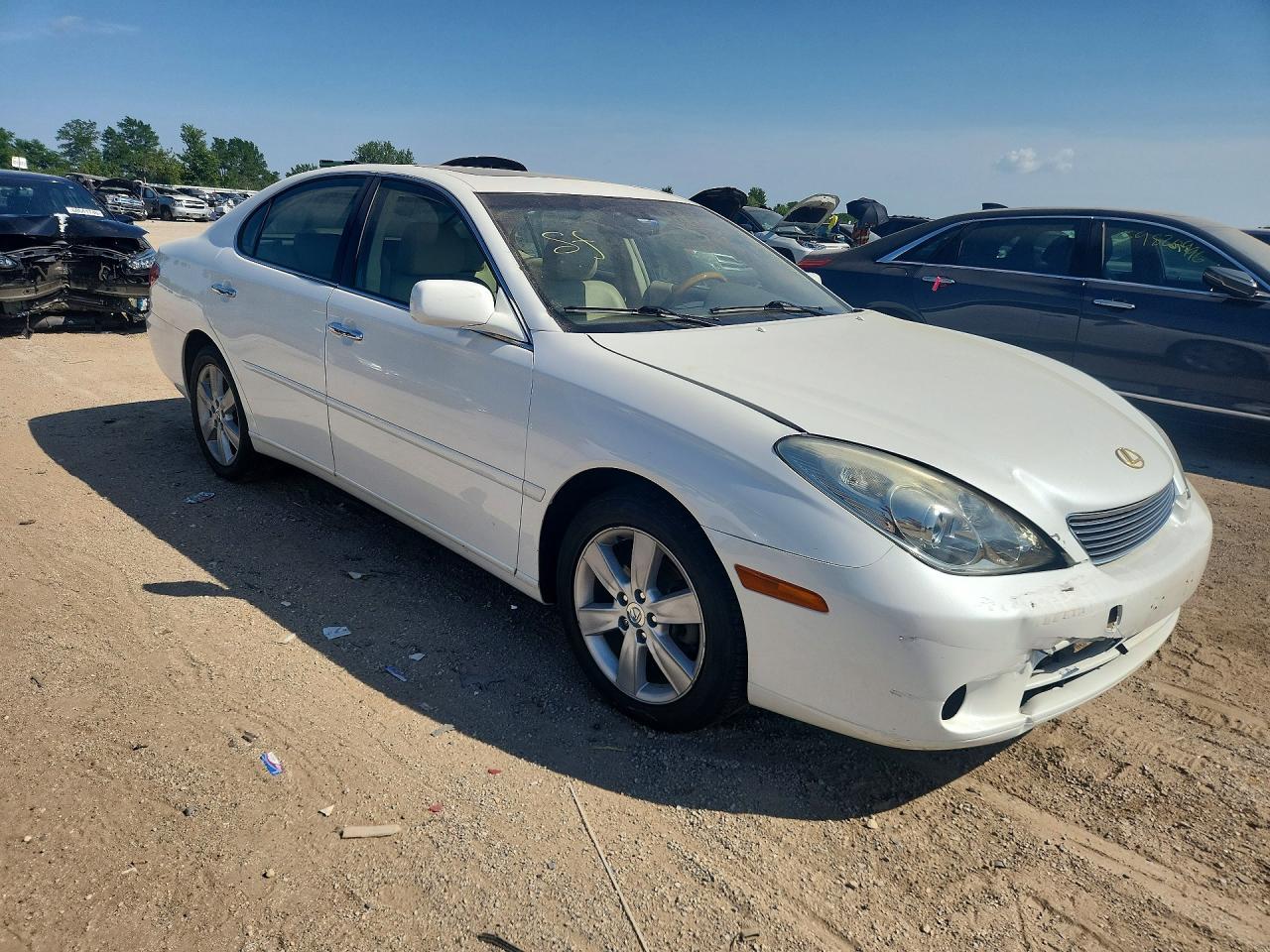 2005 Lexus Es 330 White vin: JTHBA30G155070023