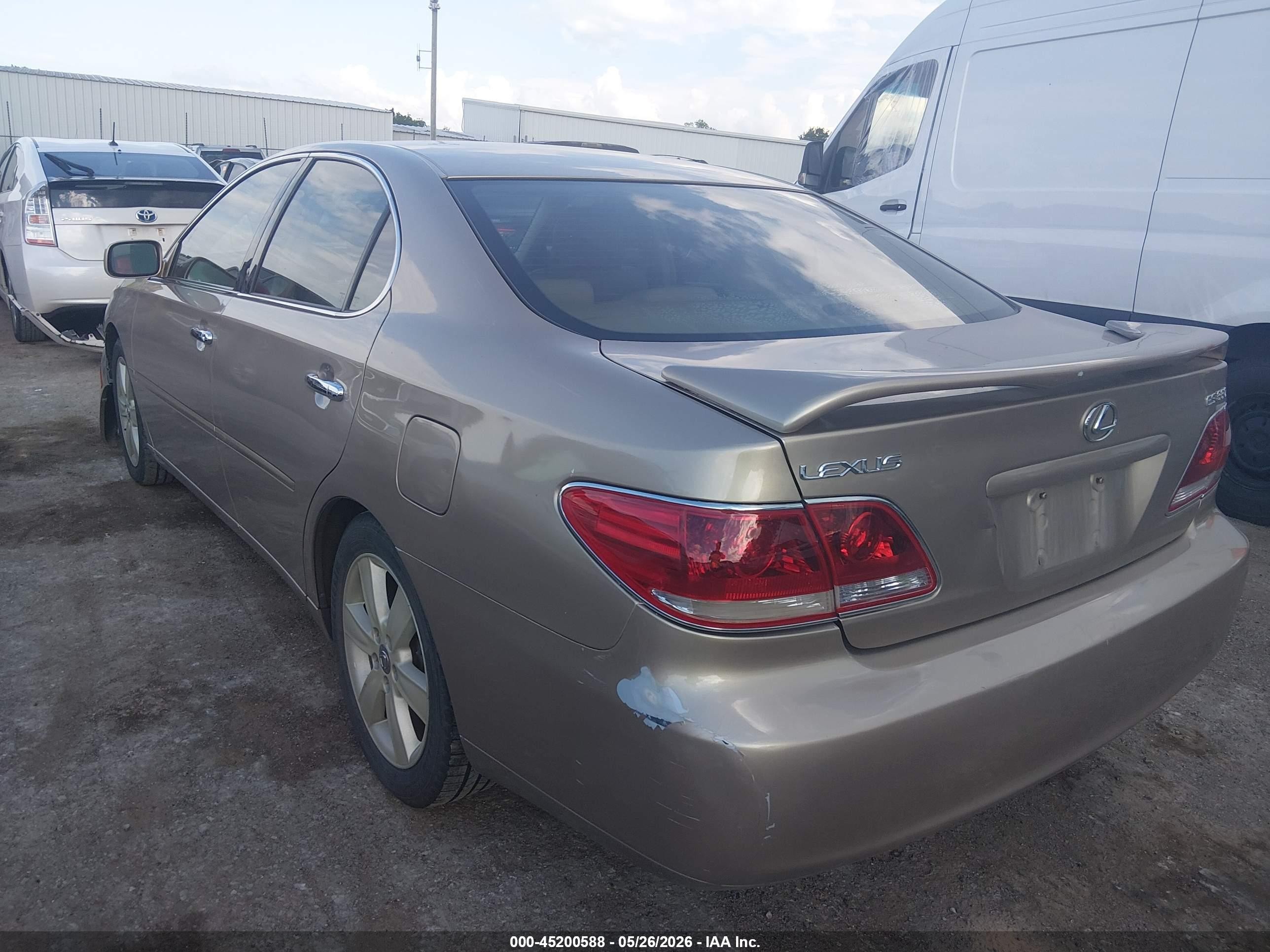 2005 Lexus Es 330   Beige vin: JTHBA30G155074234