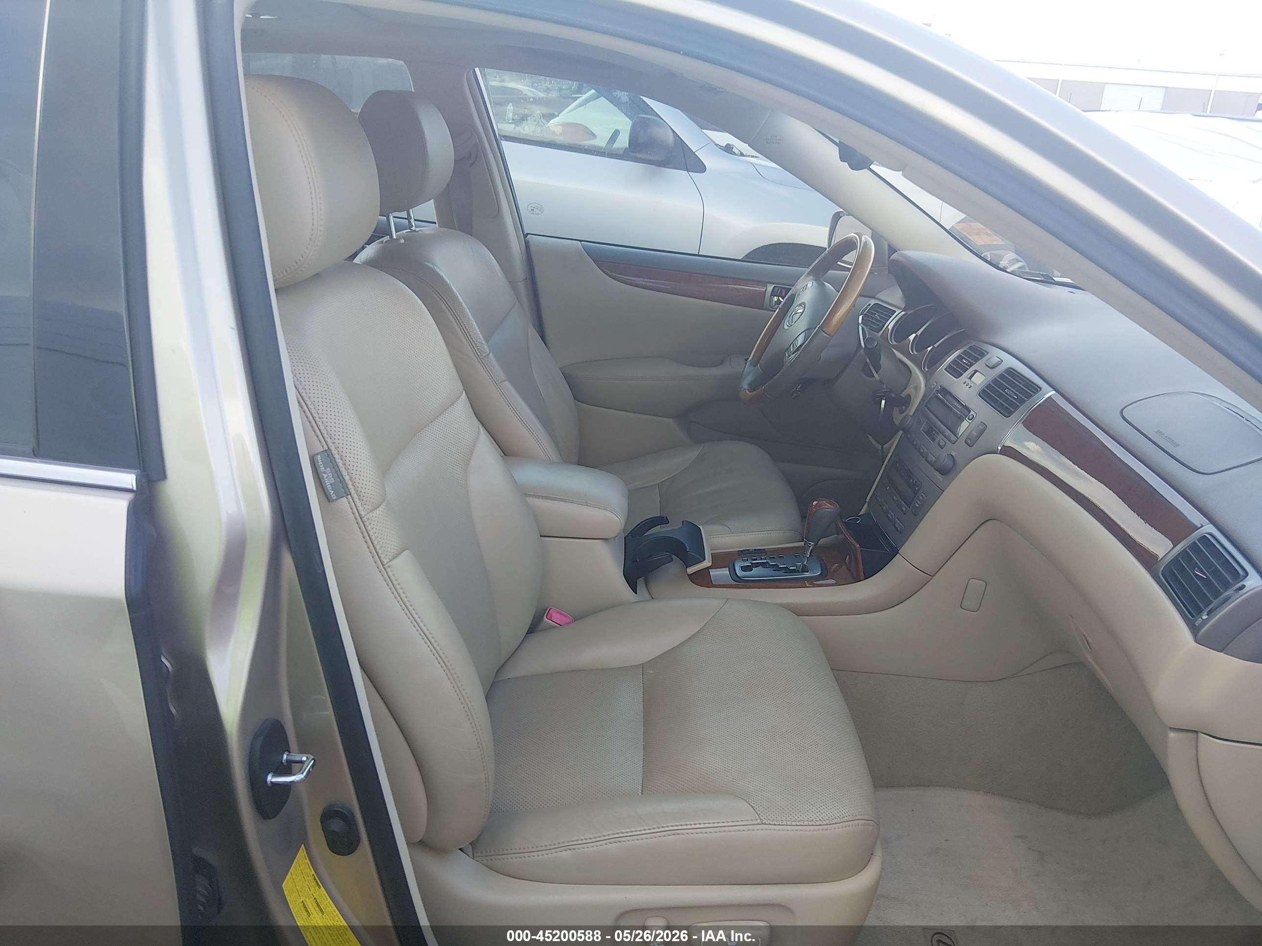 2005 Lexus Es 330   Beige vin: JTHBA30G155074234