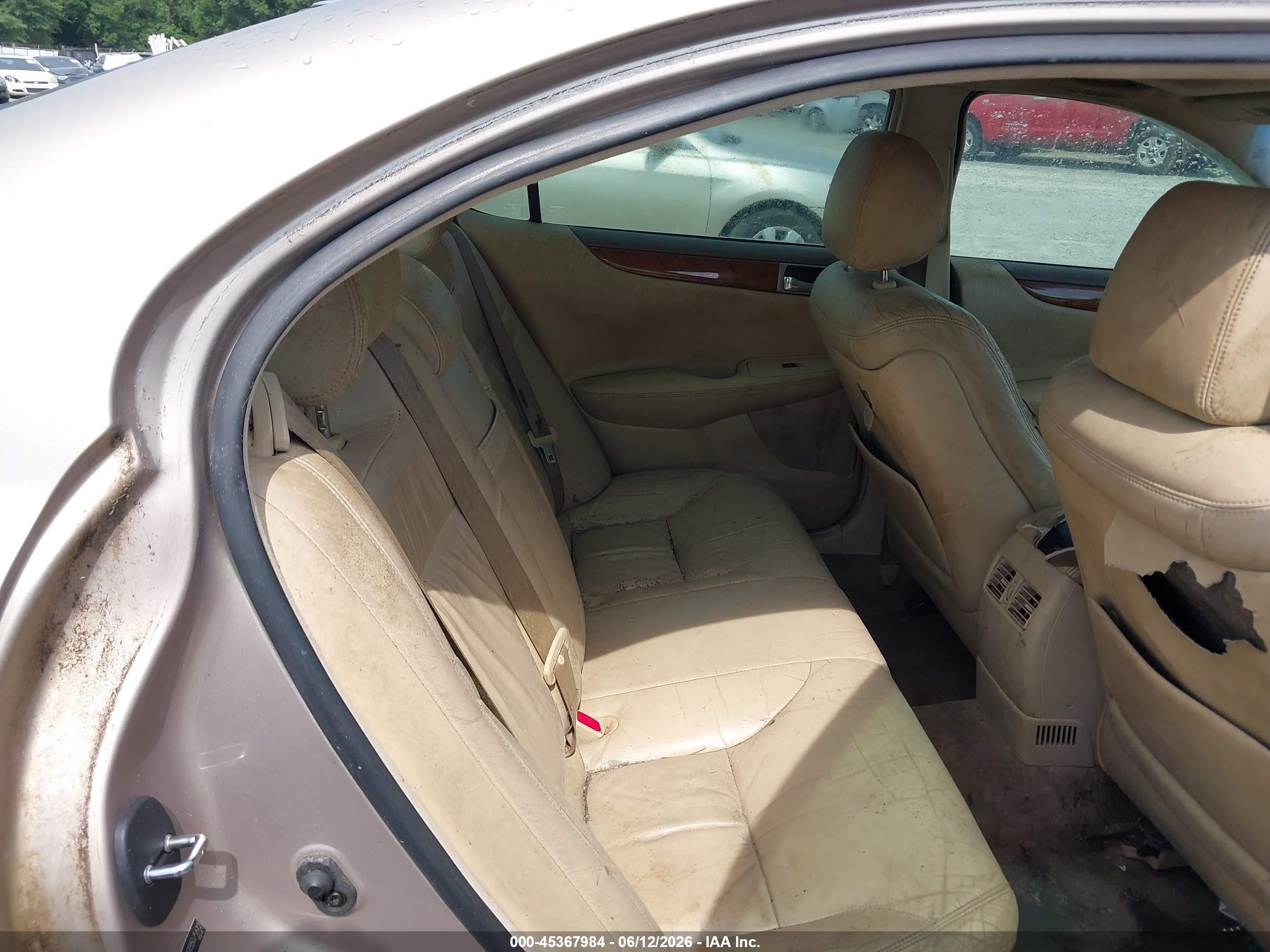 2005 Lexus Es 330   Champagne vin: JTHBA30G155075612