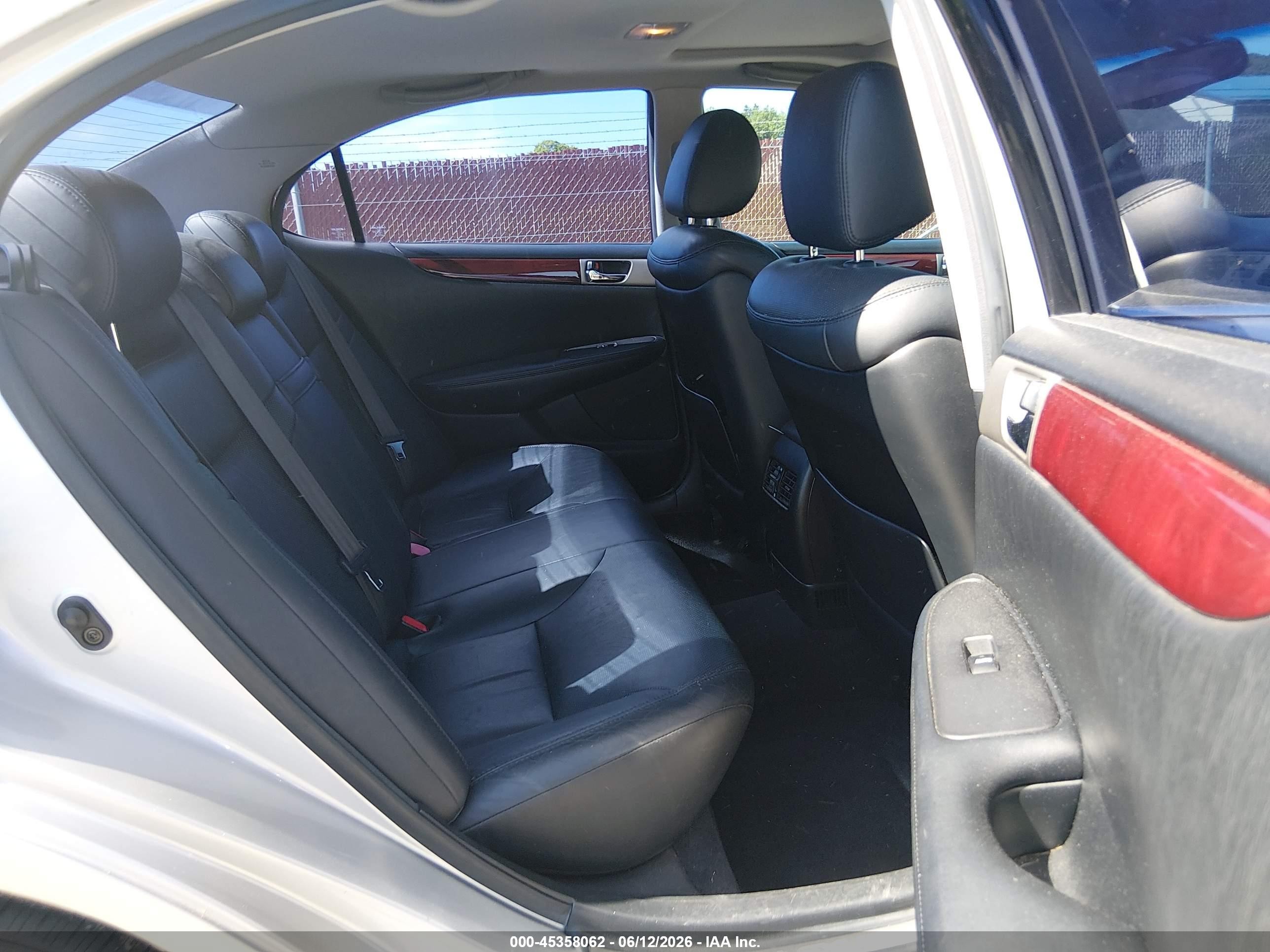 2005 Lexus Es 330   Silver vin: JTHBA30G155077604
