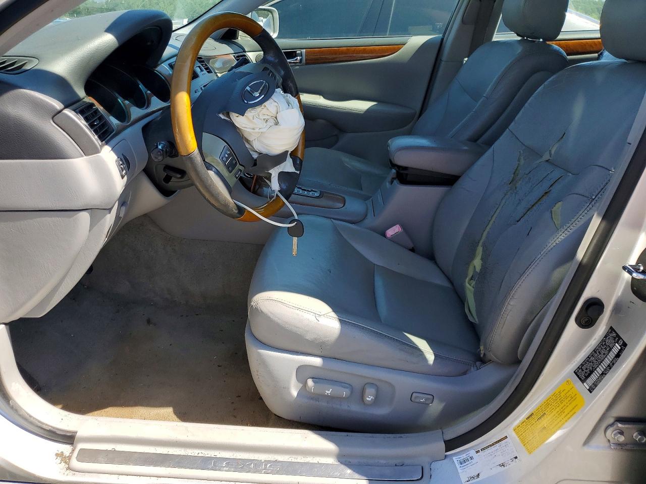 2005 Lexus Es 330 Silver vin: JTHBA30G155085931