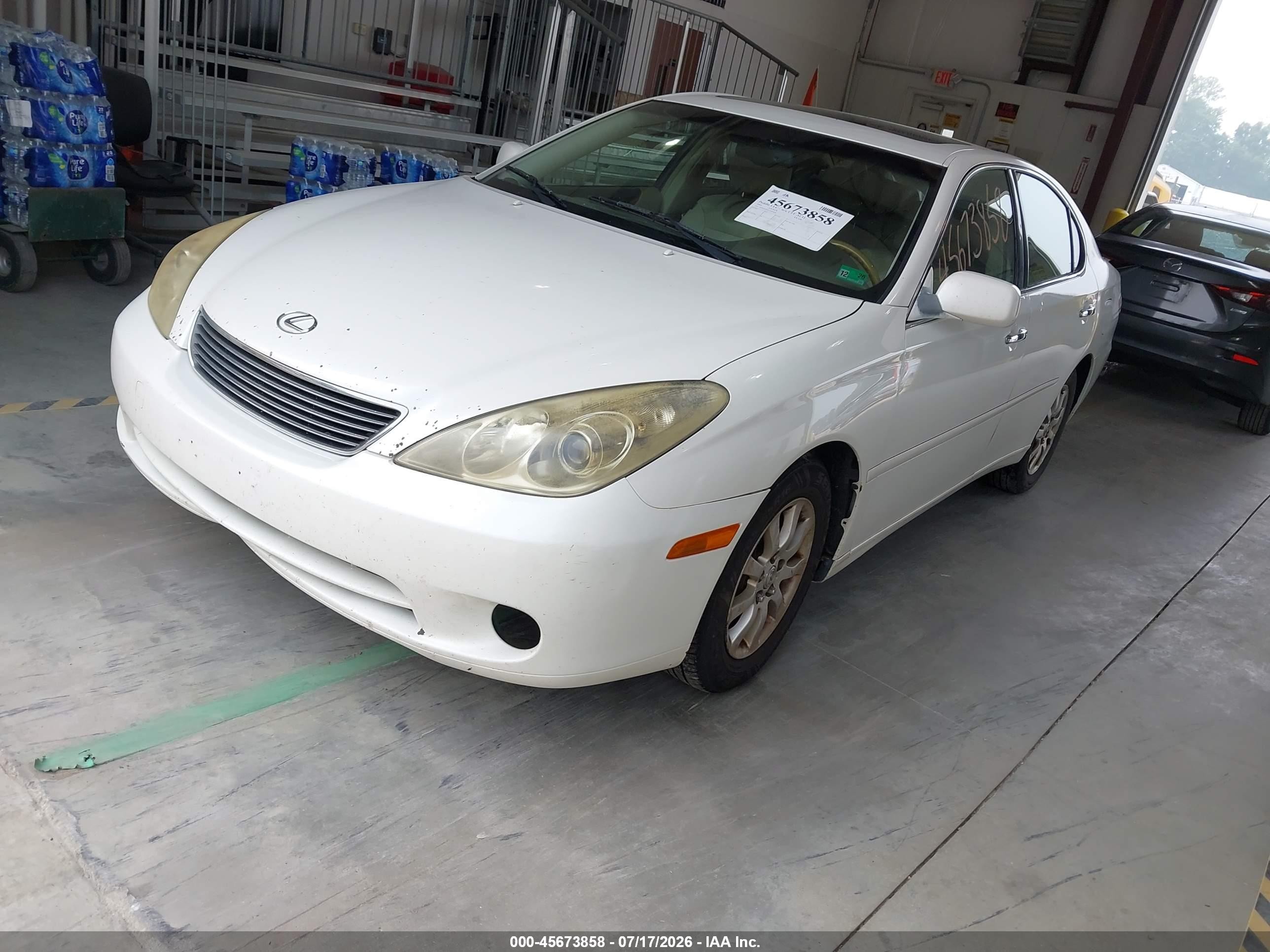 2005 Lexus Es 330   White vin: JTHBA30G155091826