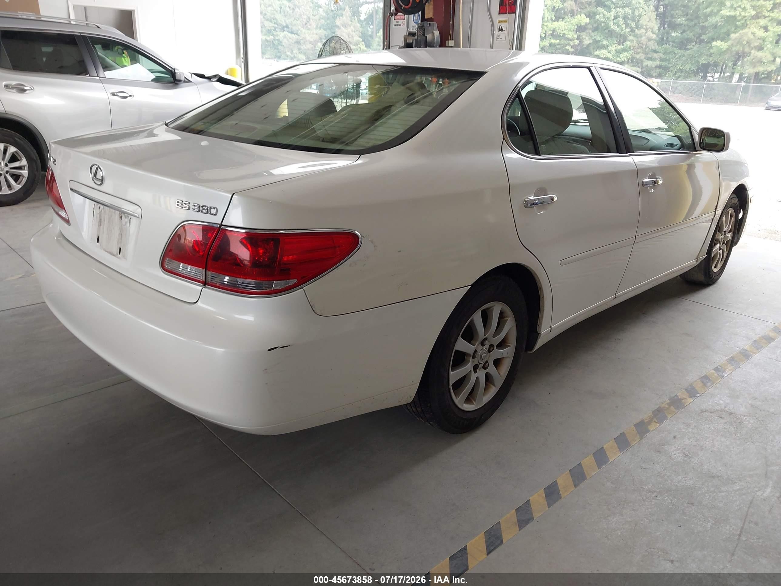 2005 Lexus Es 330   White vin: JTHBA30G155091826
