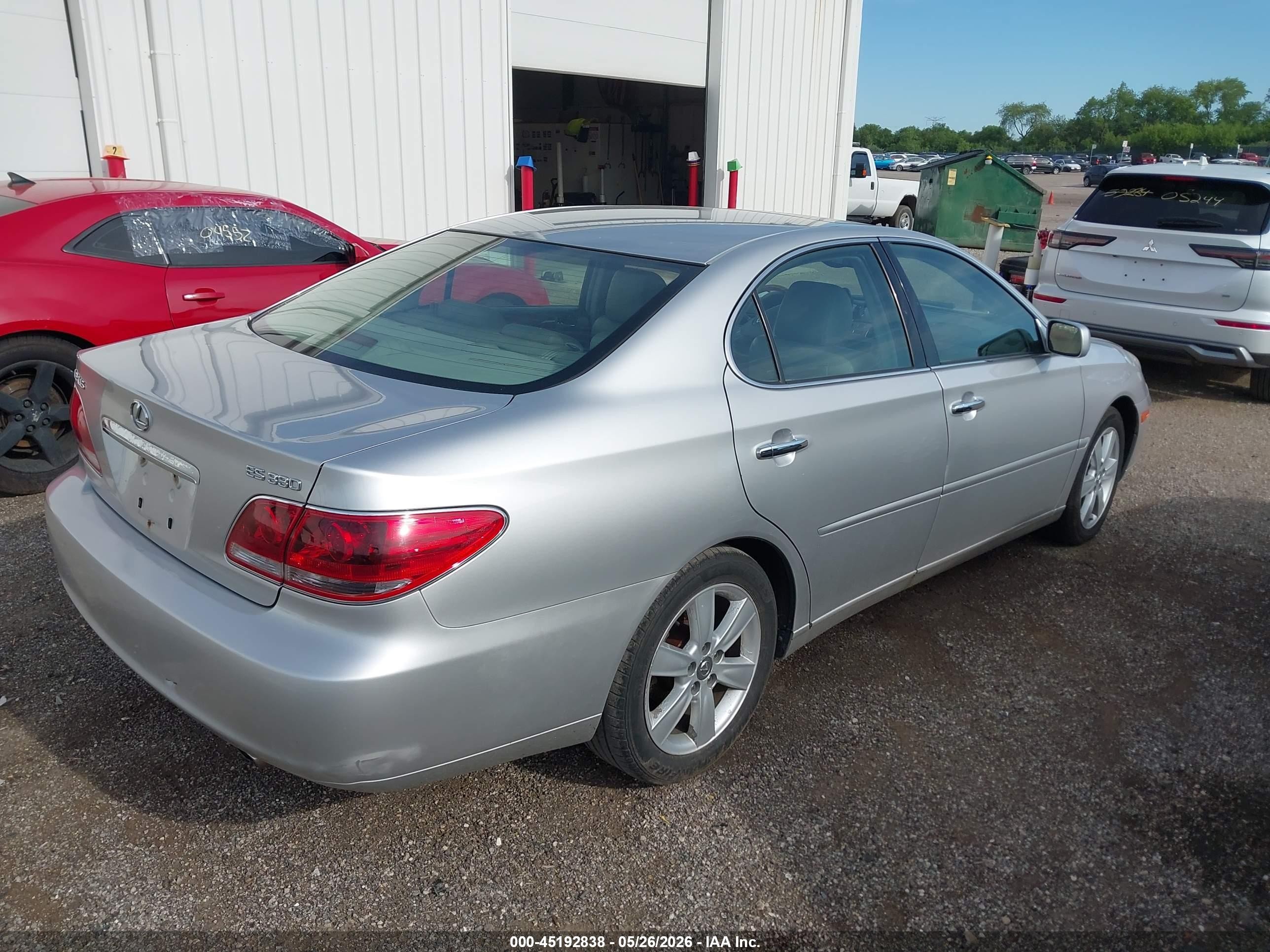 2005 Lexus Es 330   Silver vin: JTHBA30G155093107
