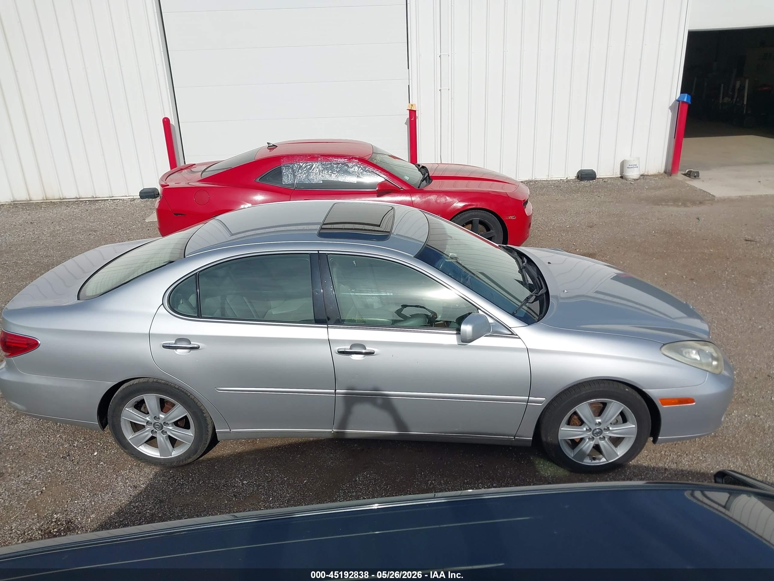 2005 Lexus Es 330   Silver vin: JTHBA30G155093107