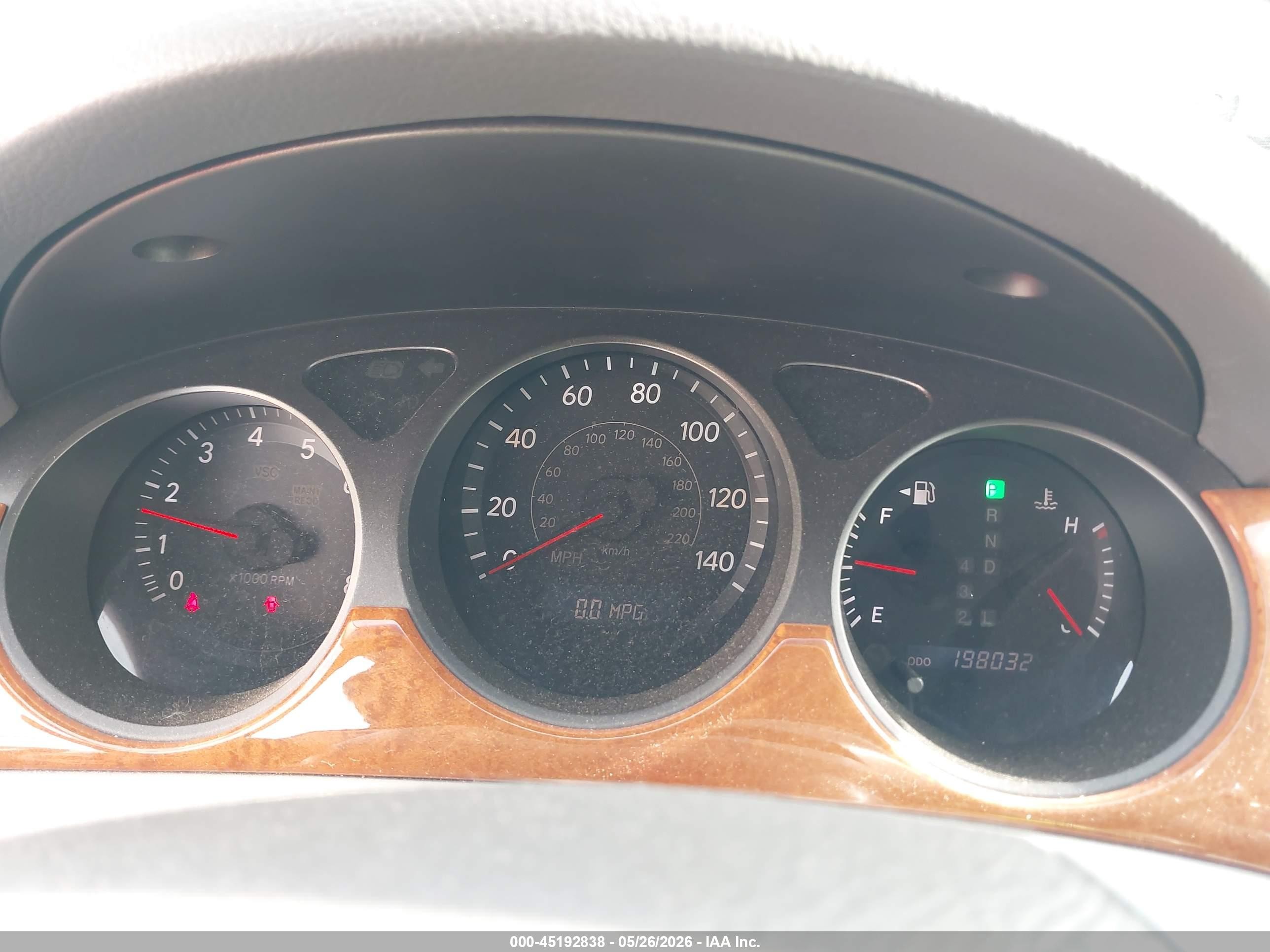 2005 Lexus Es 330   Silver vin: JTHBA30G155093107