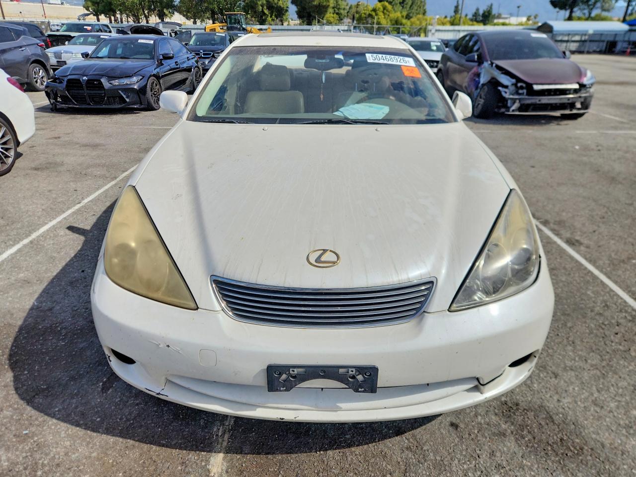 2005 Lexus Es White vin: JTHBA30G155104168