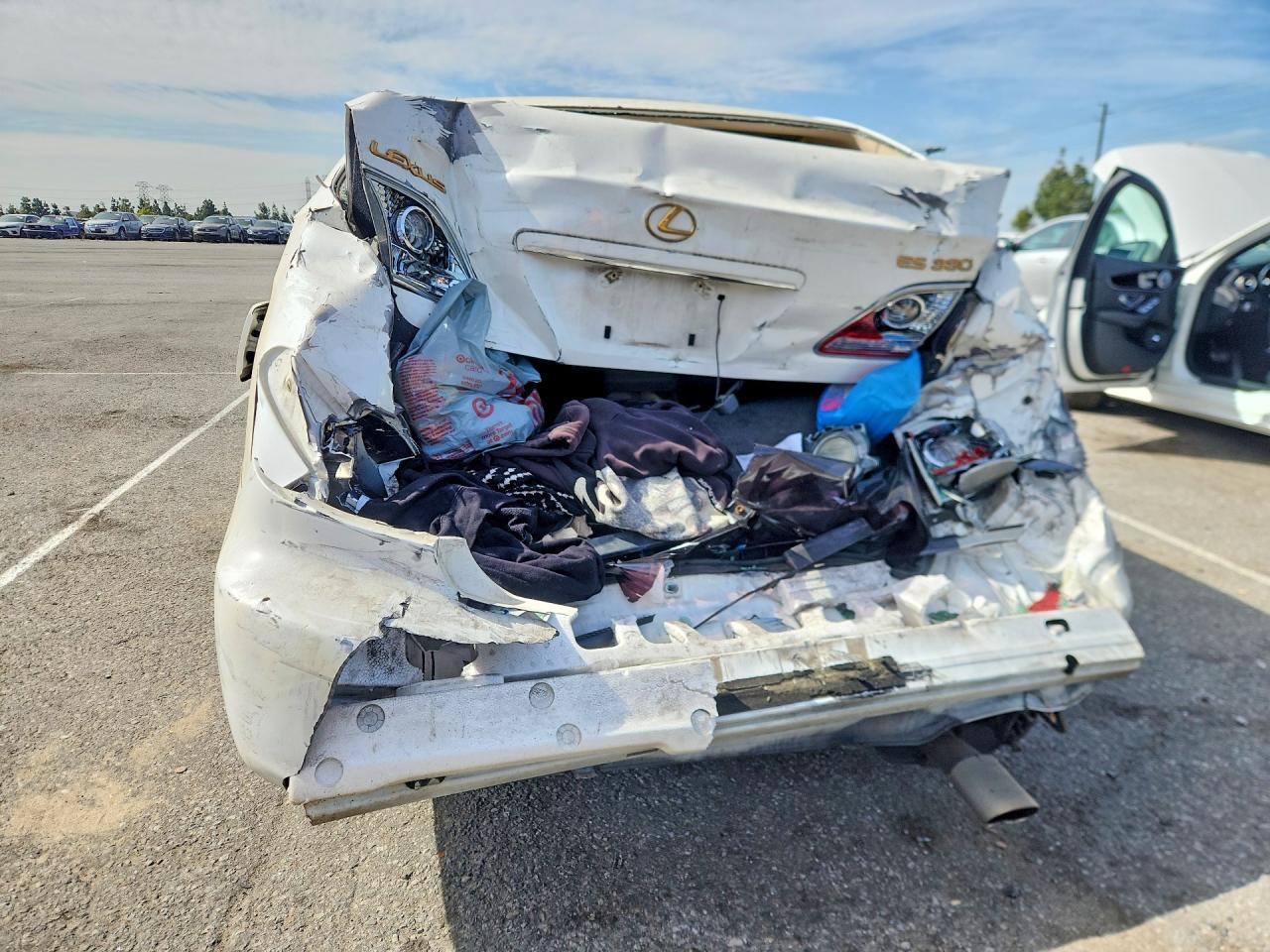 2005 Lexus Es White vin: JTHBA30G155104168