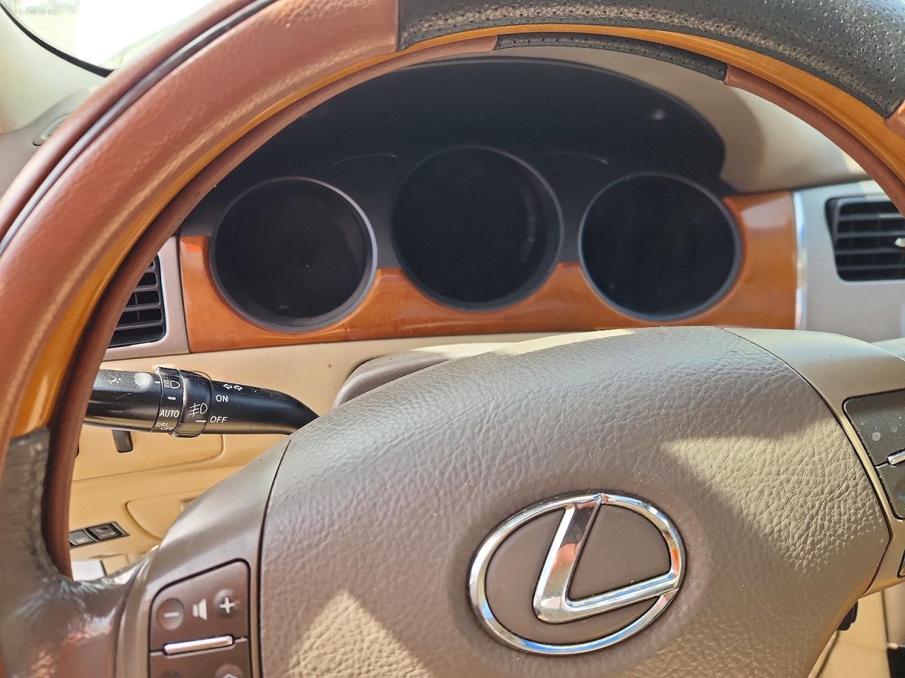 2005 Lexus Es White vin: JTHBA30G155104168
