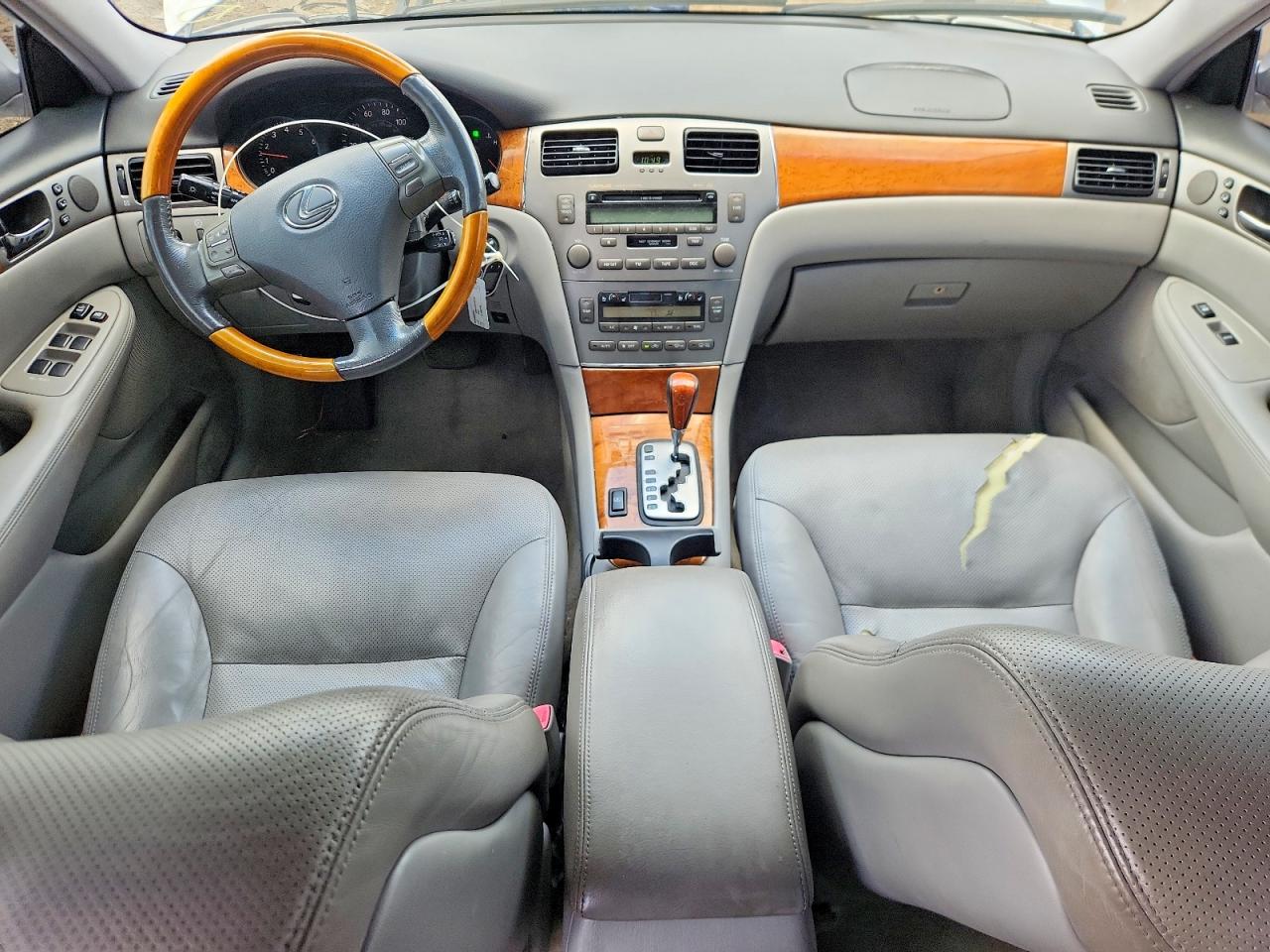 2005 Lexus Es 330 Silver vin: JTHBA30G155111055