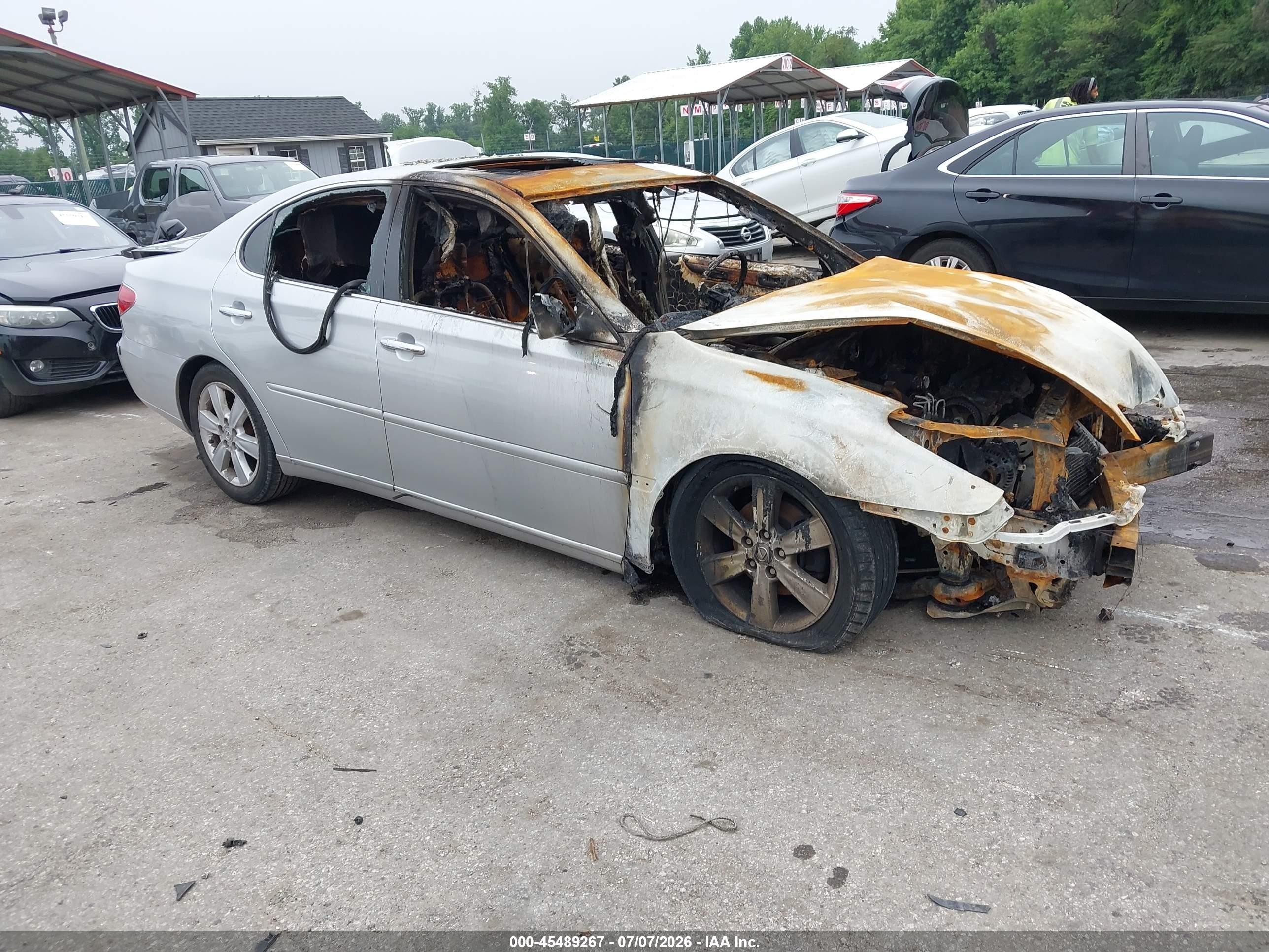 2005 Lexus Es 330   Silver vin: JTHBA30G155124162