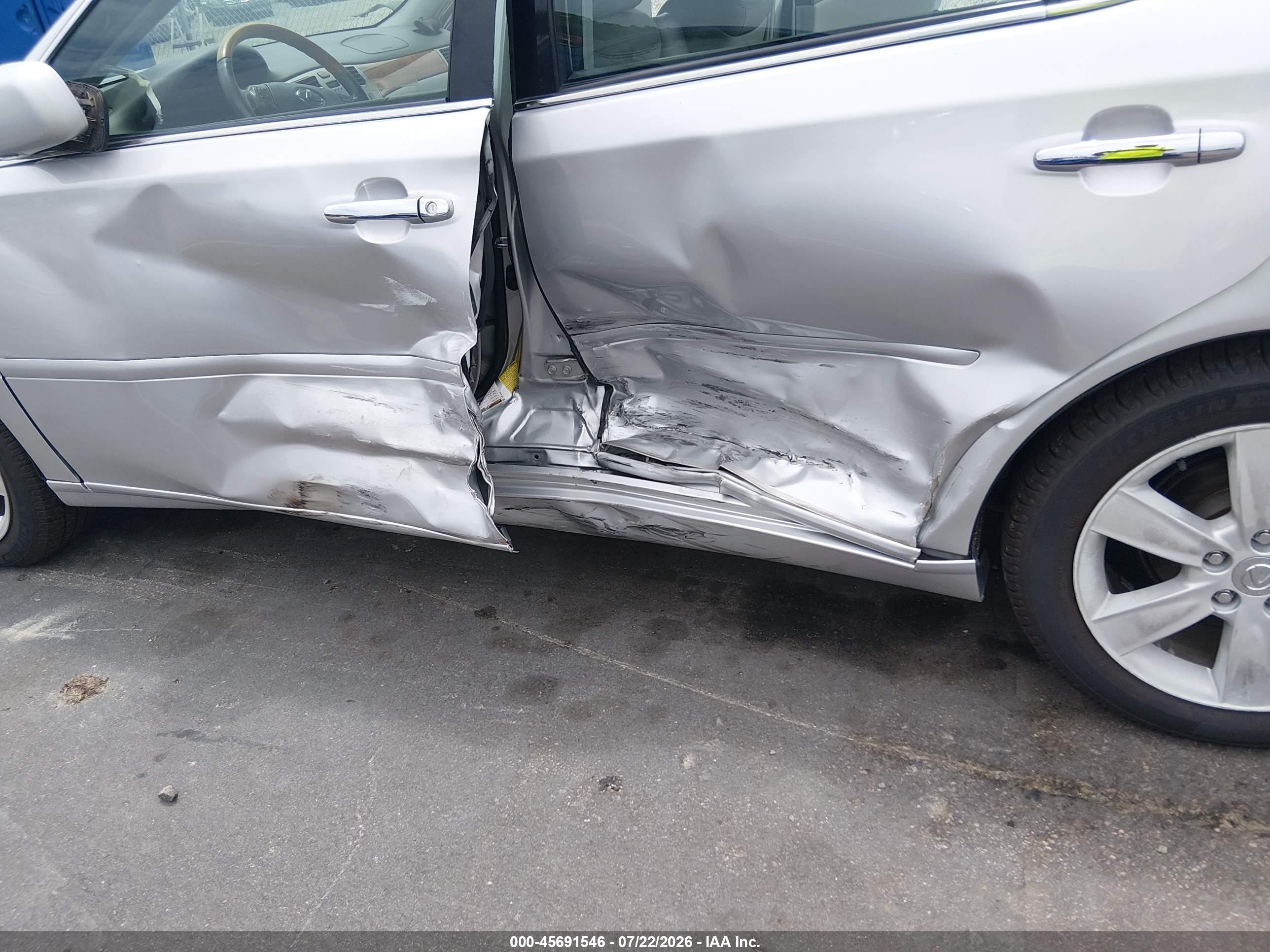 2006 Lexus Es 330   Silver vin: JTHBA30G165143019