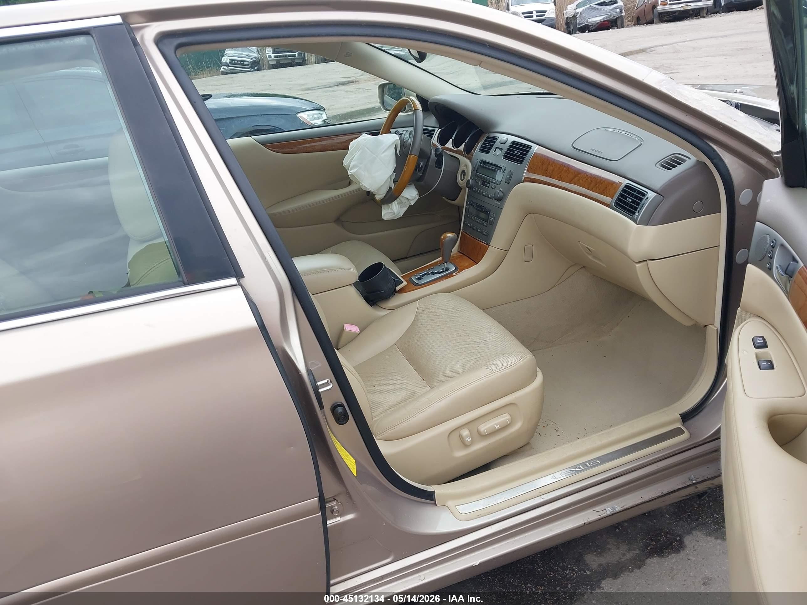 2006 Lexus Es 330   Gold vin: JTHBA30G165158684
