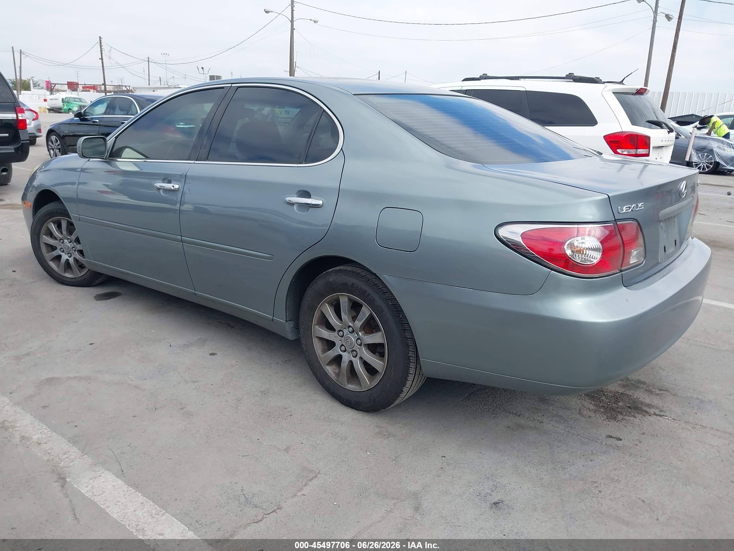 2004 Lexus Es 330   Light Blue vin: JTHBA30G240022574