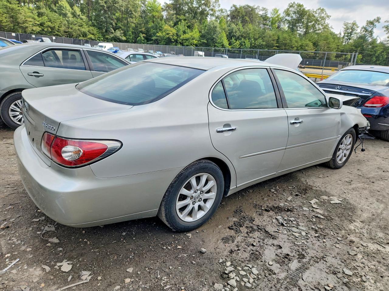 2004 Lexus Es 330 Silver vin: JTHBA30G245001095