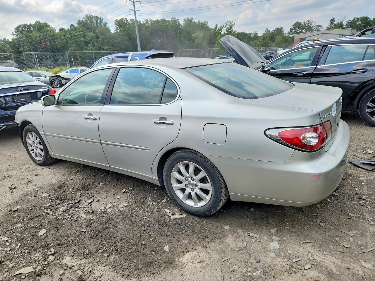 2004 Lexus Es 330 Silver vin: JTHBA30G245001095
