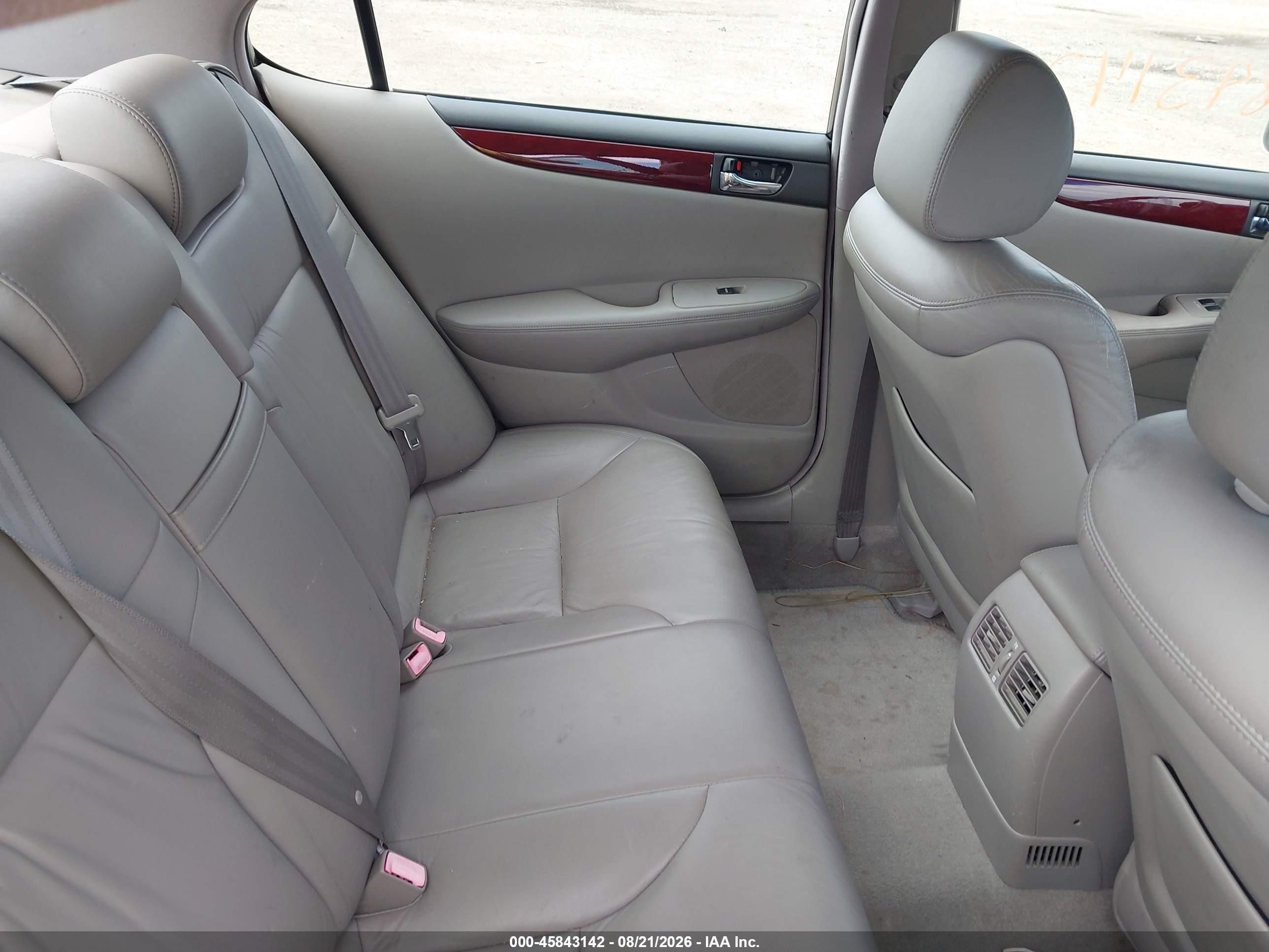 2004 Lexus Es 330   Silver vin: JTHBA30G245020035