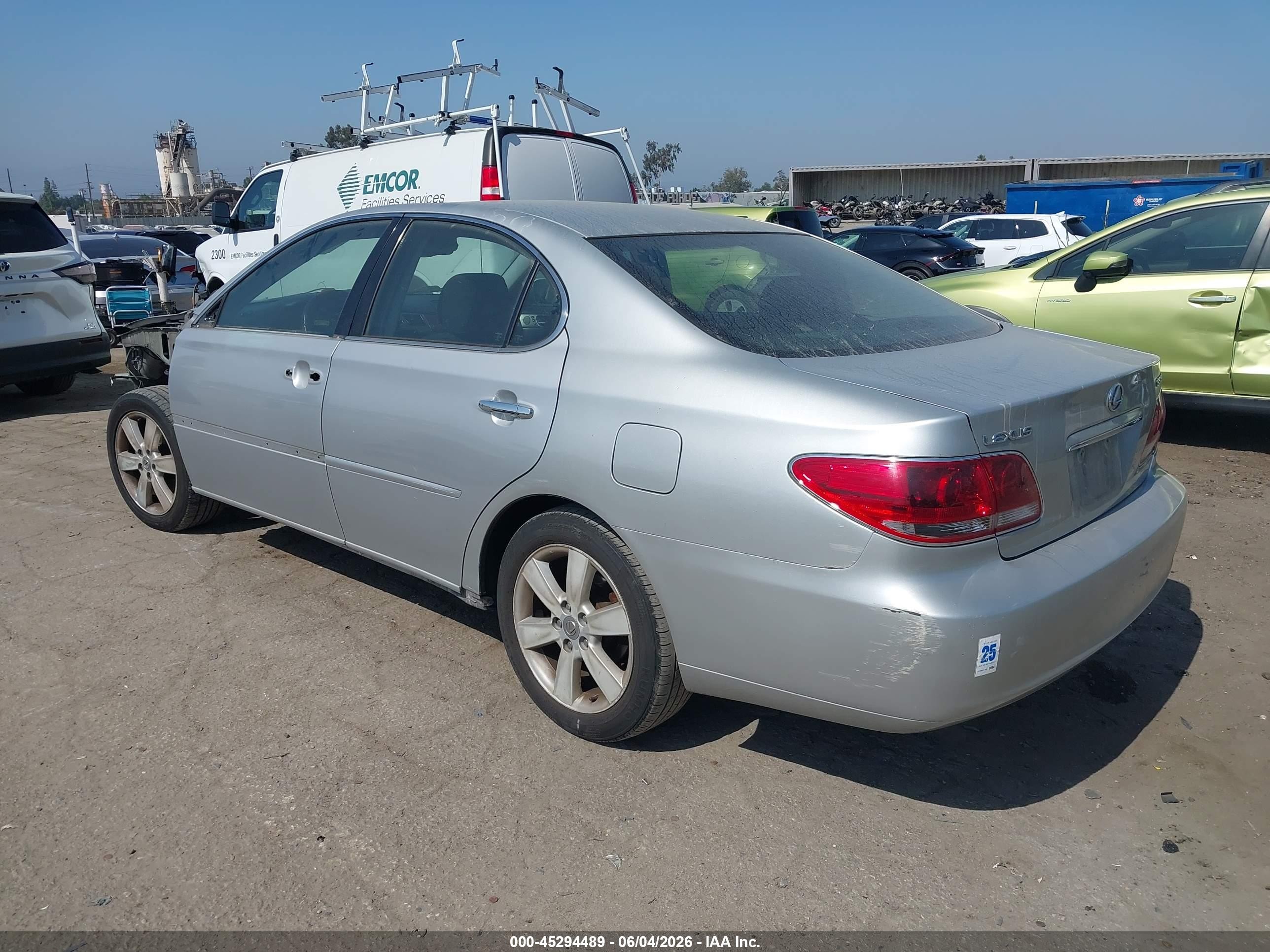 2005 Lexus Es 330 Silver vin: JTHBA30G255072413