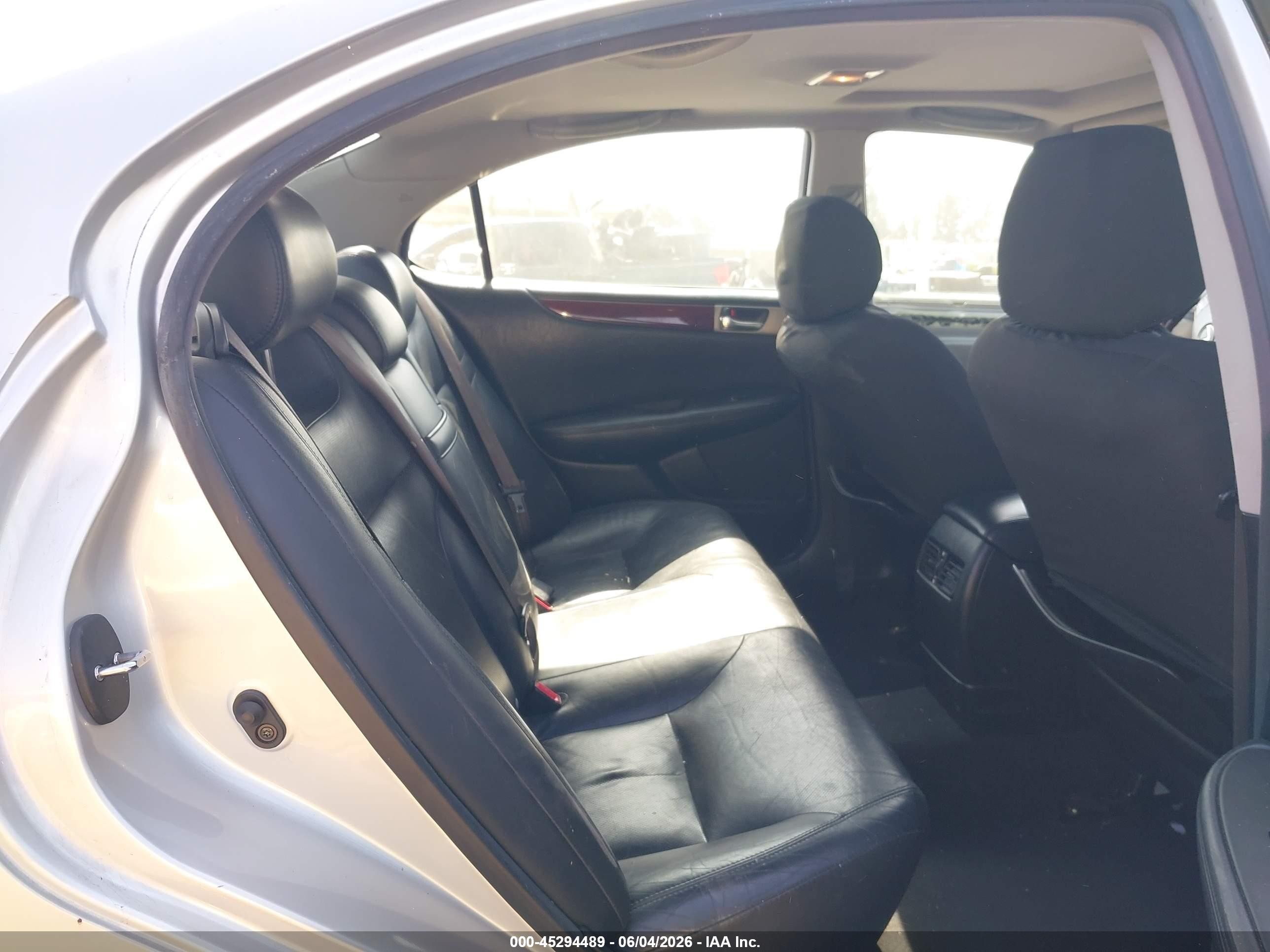 2005 Lexus Es 330 Silver vin: JTHBA30G255072413