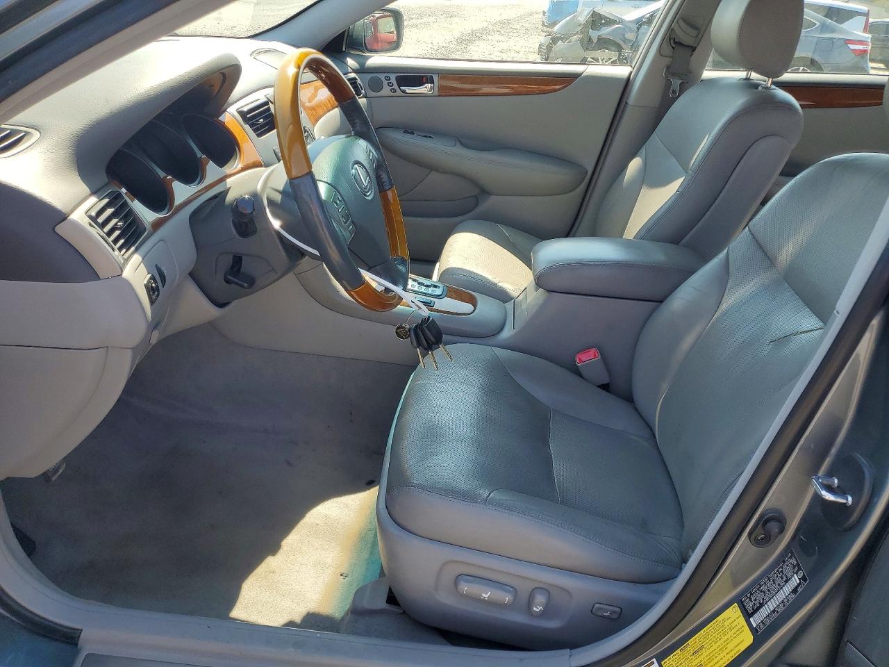 2005 Lexus Es 330 Blue vin: JTHBA30G255131296