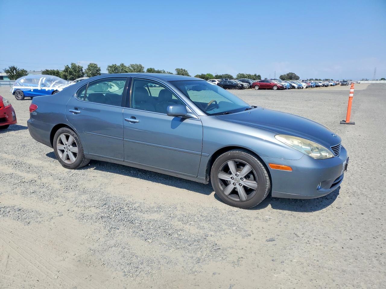 2005 Lexus Es 330 Blue vin: JTHBA30G255131296