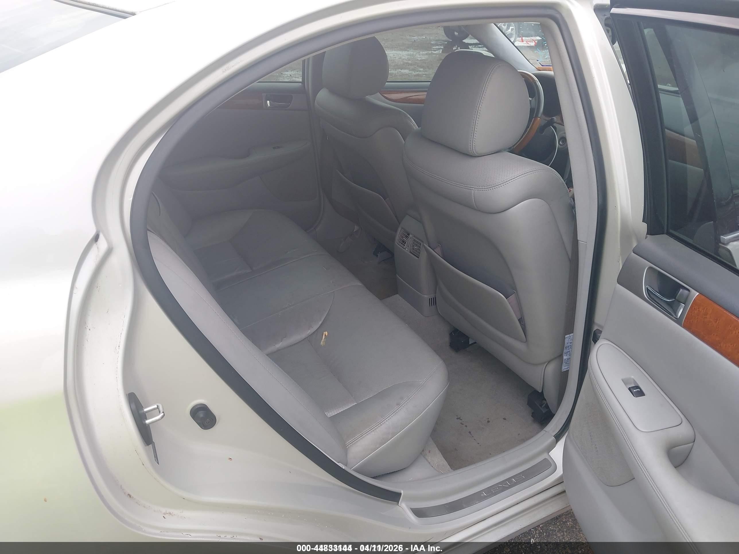 2006 Lexus Es 330 Silver vin: JTHBA30G265147127