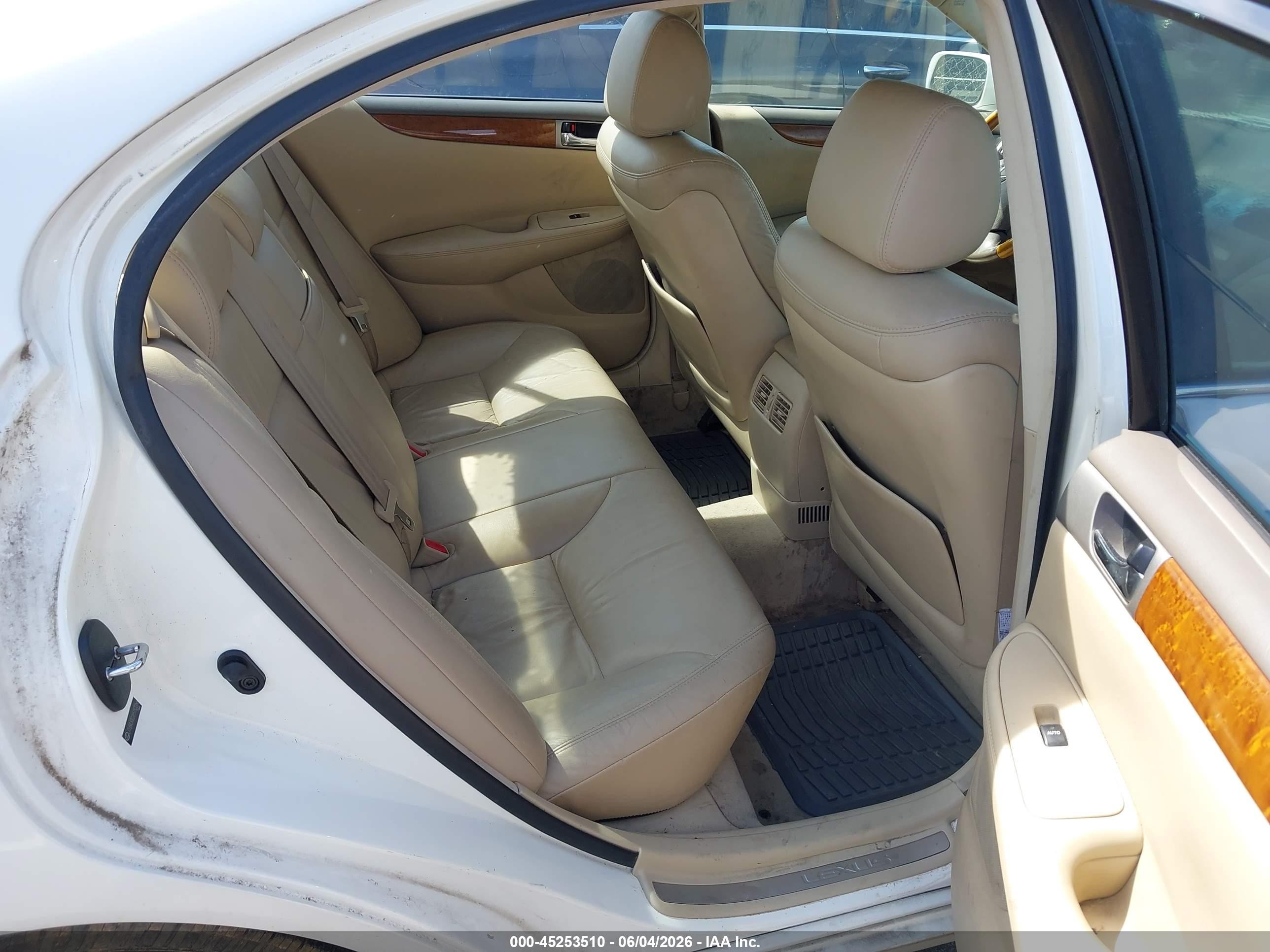 2006 Lexus Es 330   White vin: JTHBA30G265153266