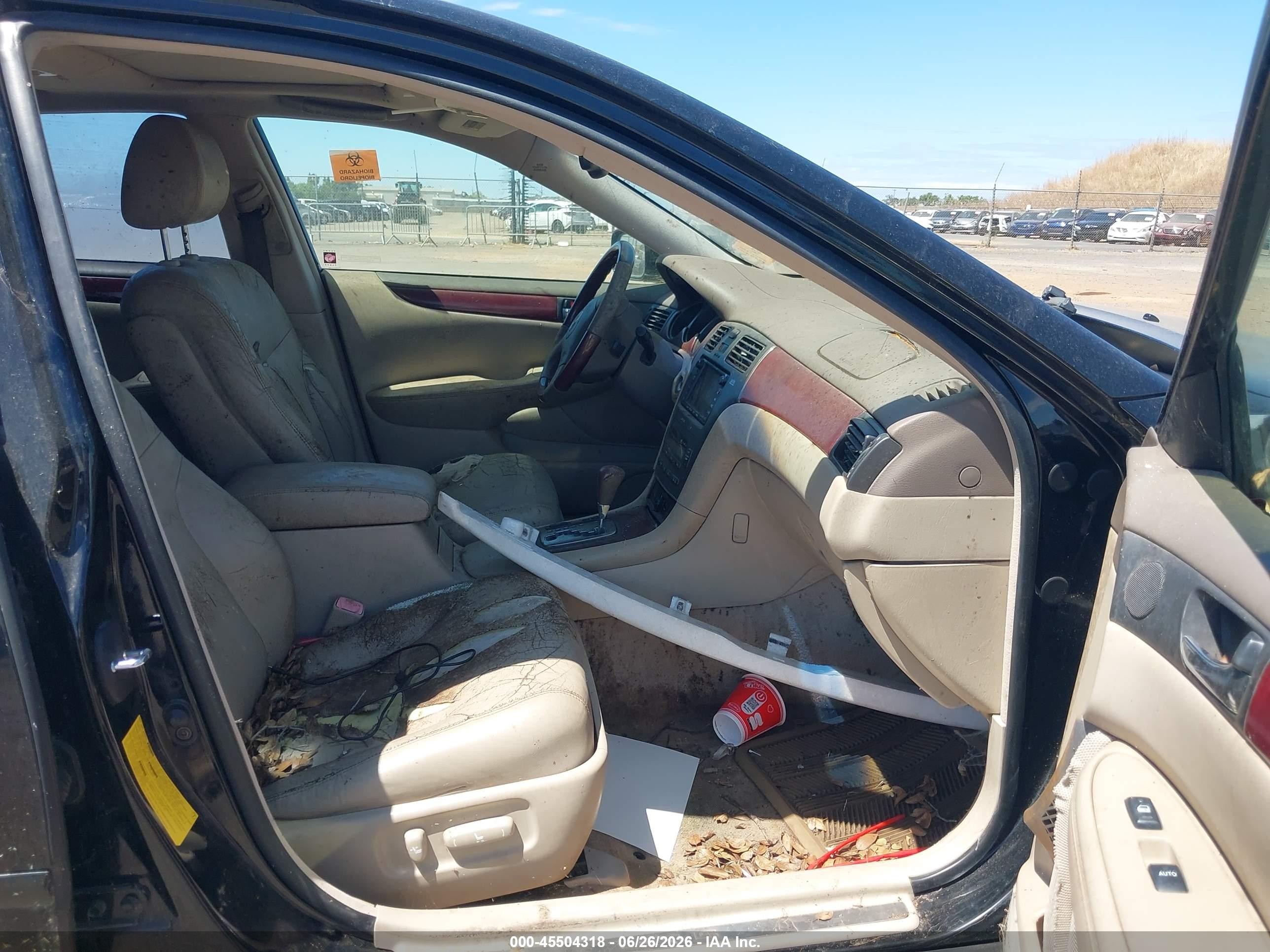 2004 Lexus Es 330   Black vin: JTHBA30G345007990
