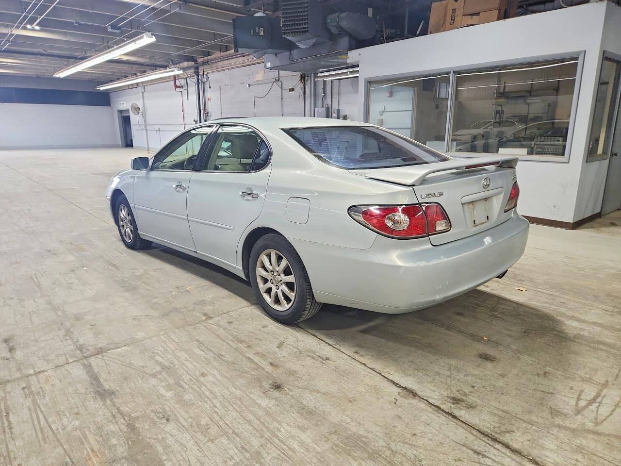 2004 Lexus Es 330 Blue vin: JTHBA30G345029732