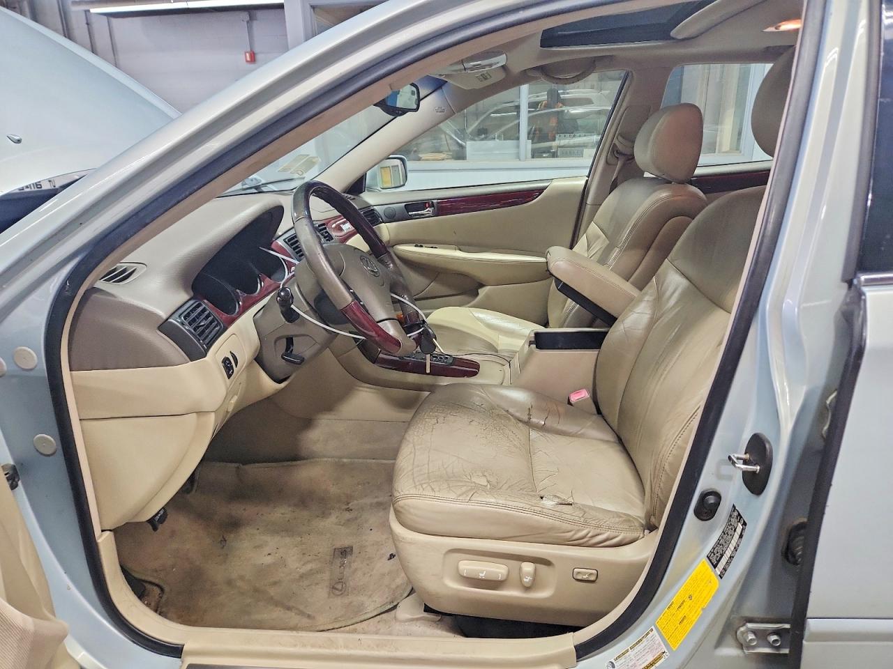 2004 Lexus Es 330 Blue vin: JTHBA30G345029732