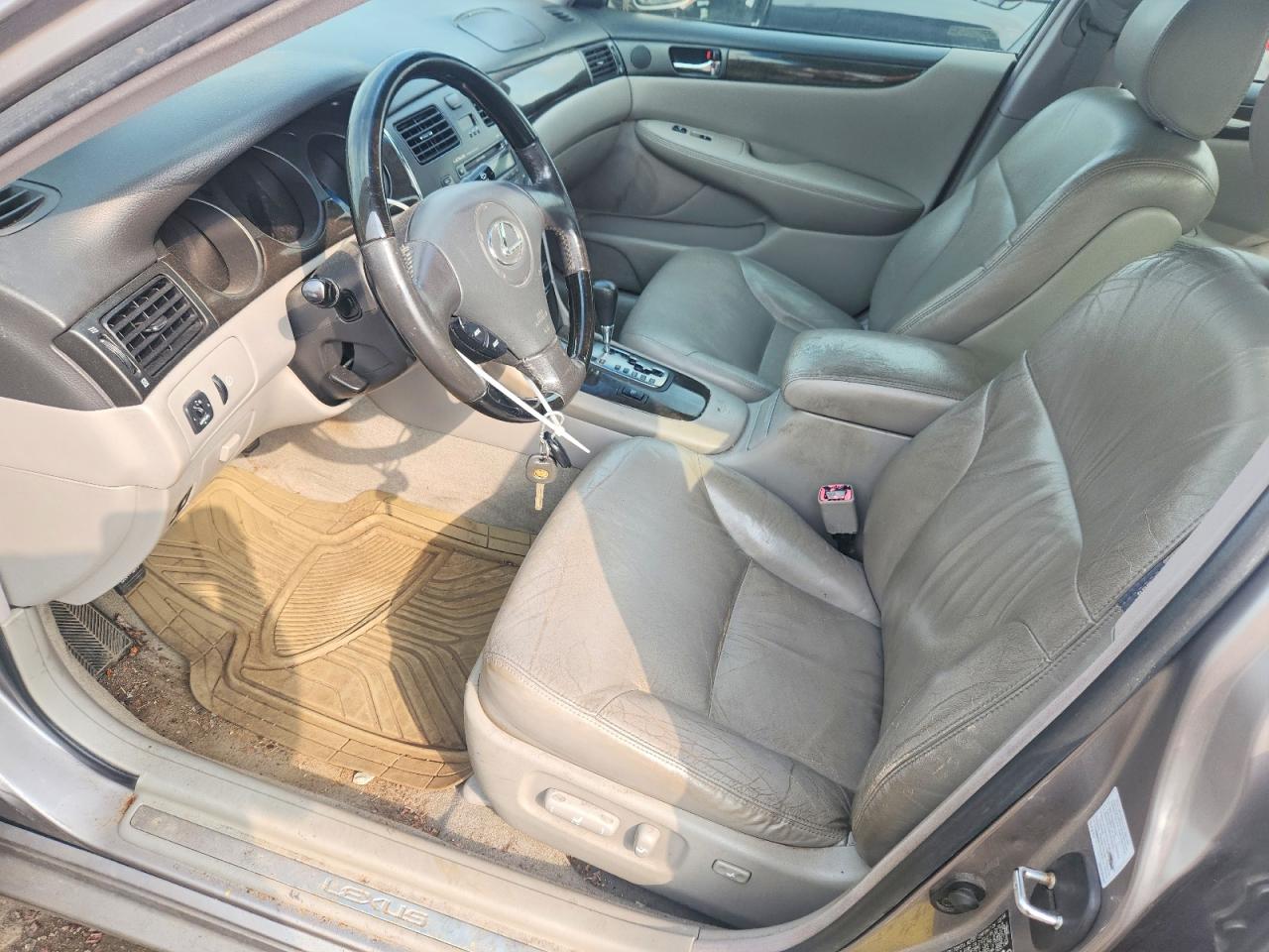 2004 Lexus Es 330 Серебряный vin: JTHBA30G345031920