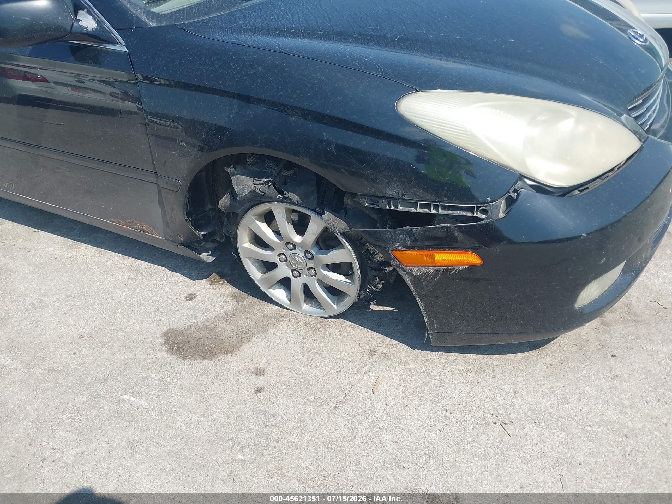 2004 Lexus Es 330   Black vin: JTHBA30G345042707