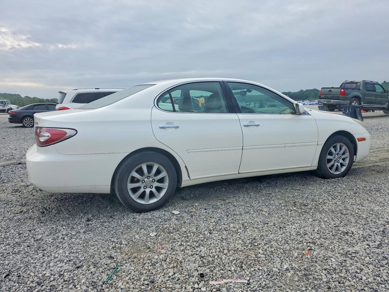 2004 Lexus Es 330 White vin: JTHBA30G345054792
