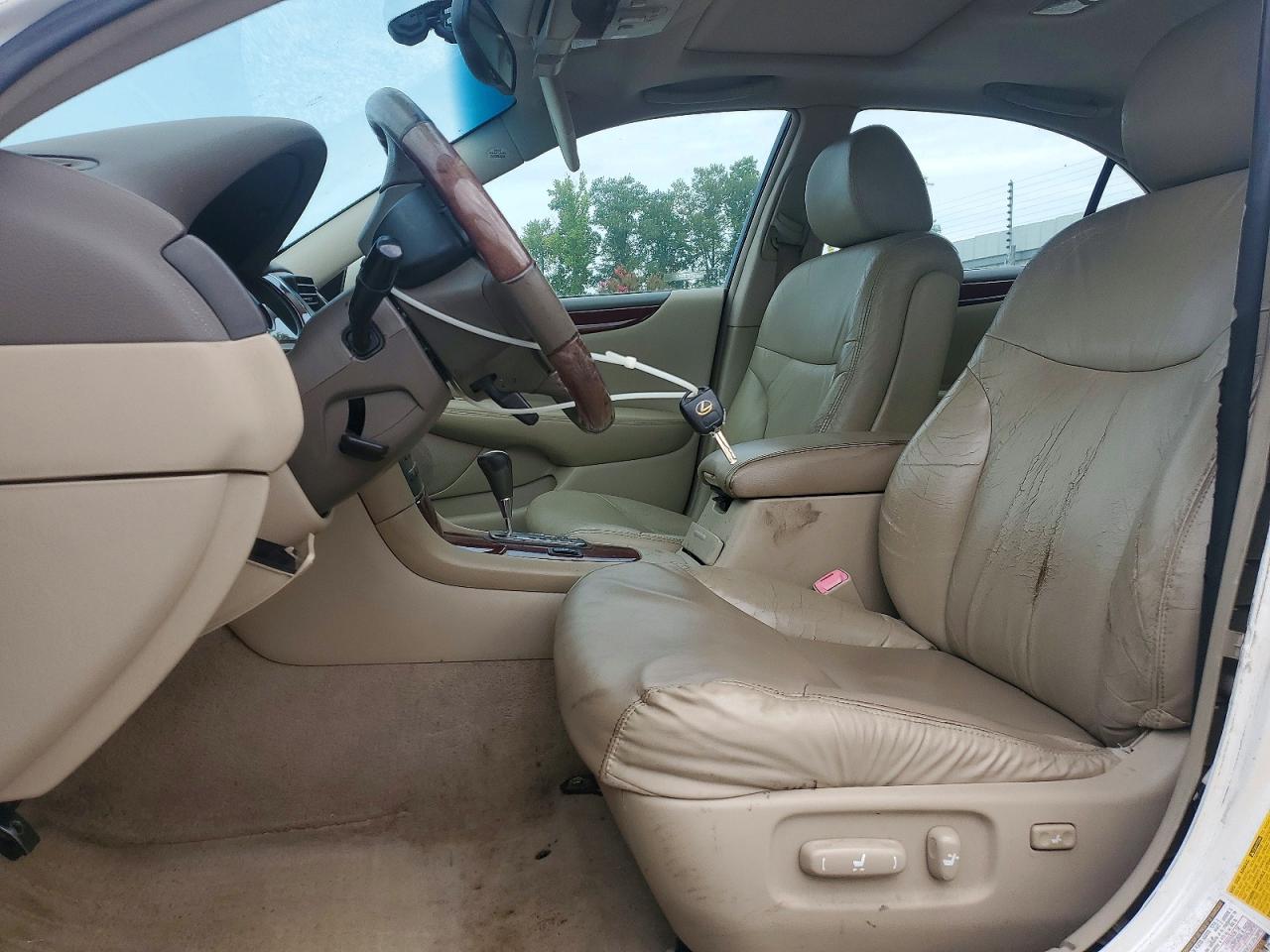 2004 Lexus Es 330 White vin: JTHBA30G345054792