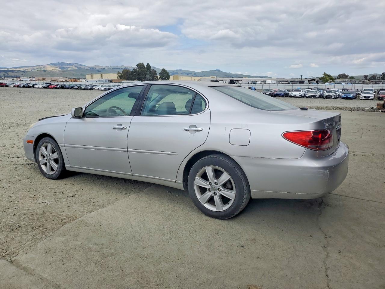 2005 Lexus Es 330 Серебряный vin: JTHBA30G355066393