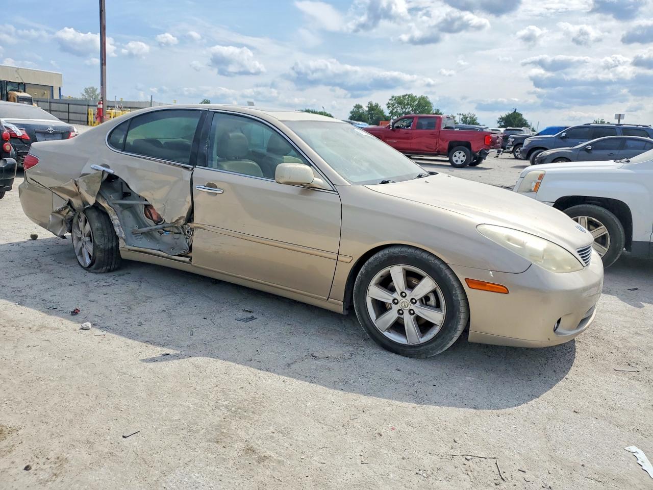 2005 Lexus Es 330 Золотой vin: JTHBA30G355082321