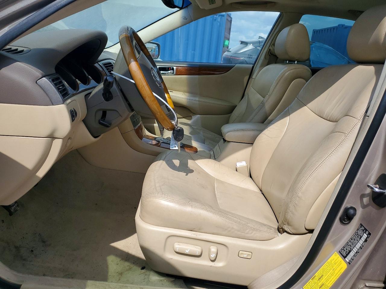 2005 Lexus Es 330 Золотой vin: JTHBA30G355082321