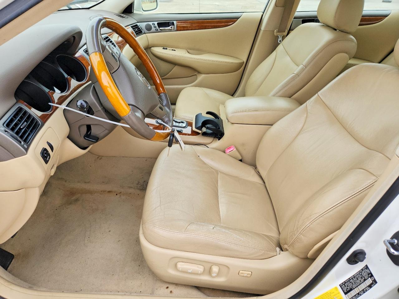 2005 Lexus Es 330 Белый vin: JTHBA30G355102390