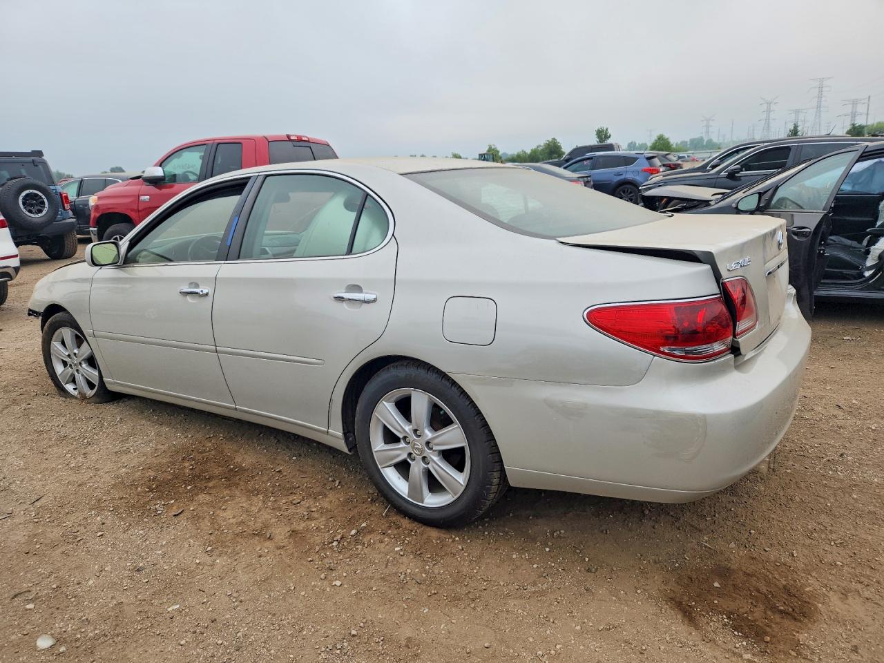 2005 Lexus Es 330 Gold vin: JTHBA30G355114068