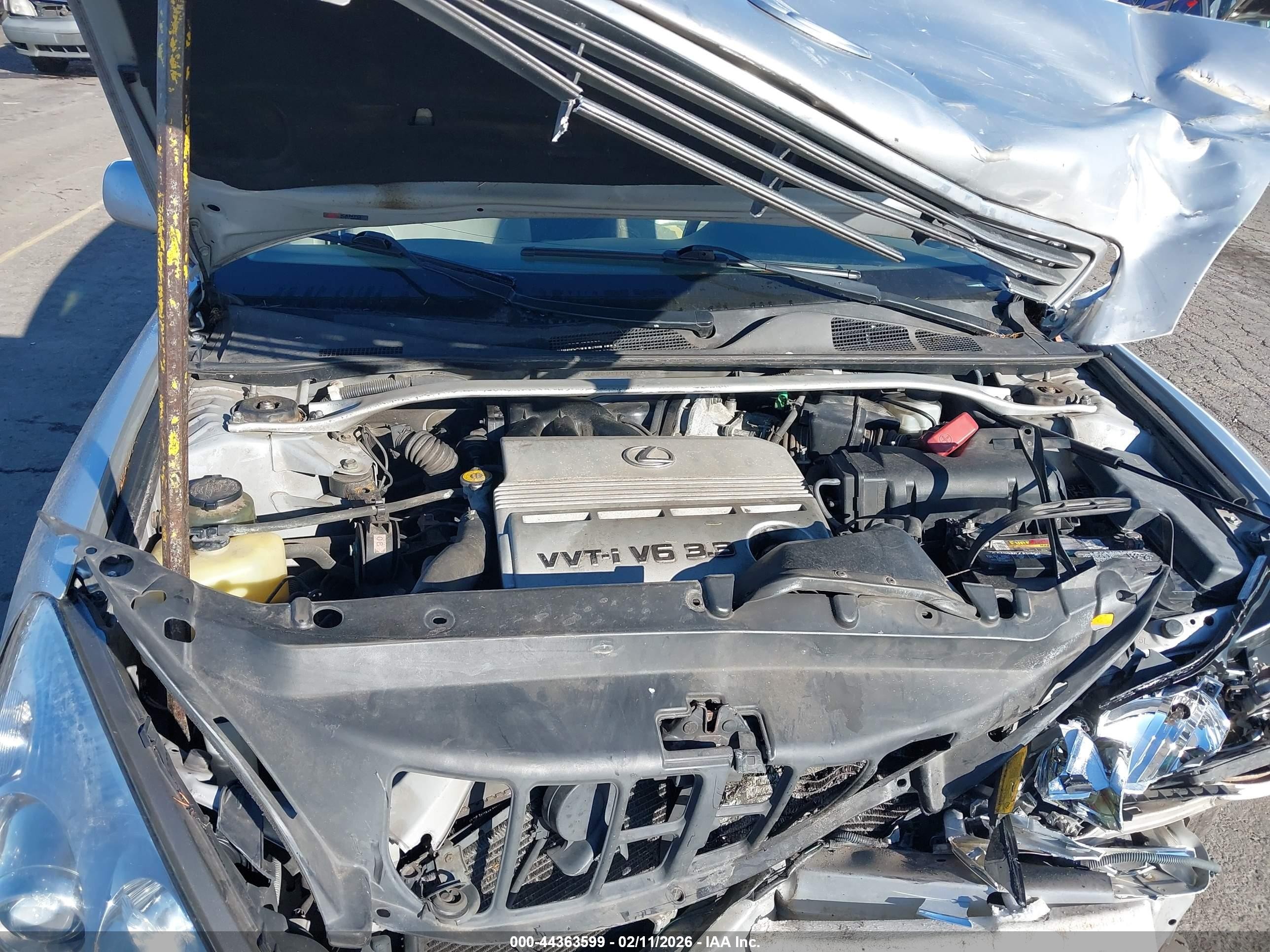 2005 Lexus Es 330 Silver vin: JTHBA30G355121215