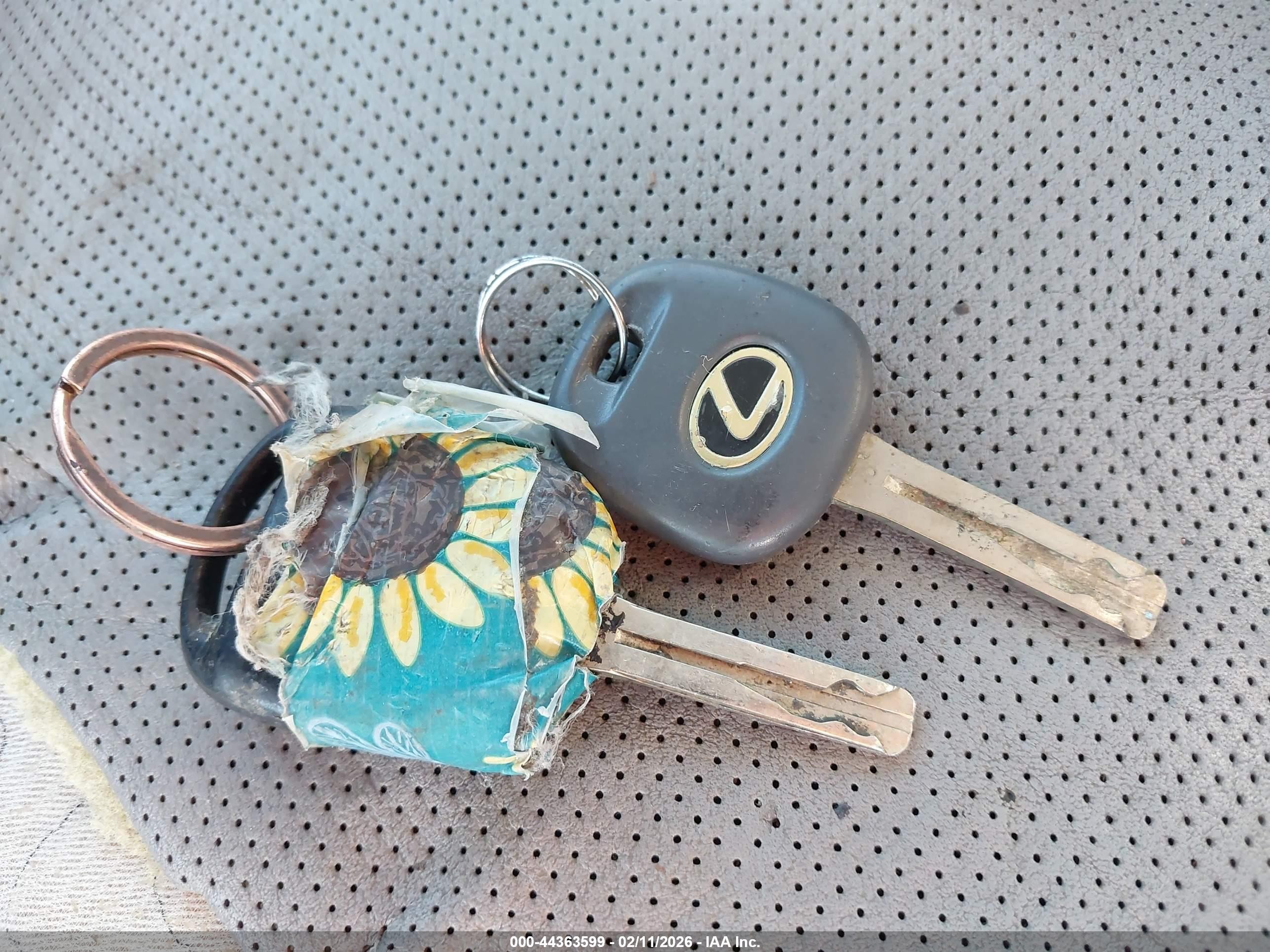 2005 Lexus Es 330 Silver vin: JTHBA30G355121215