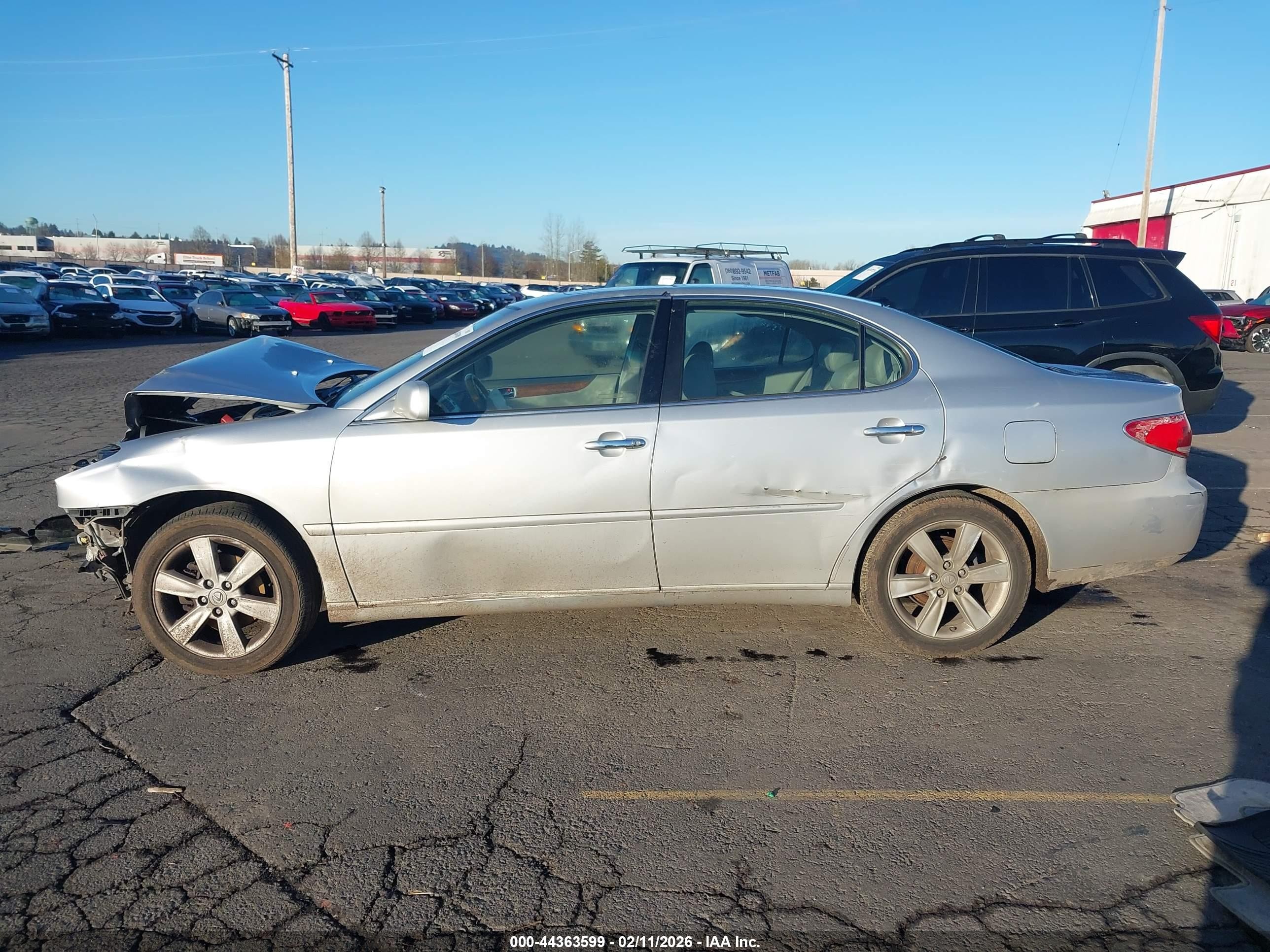 2005 Lexus Es 330 Silver vin: JTHBA30G355121215