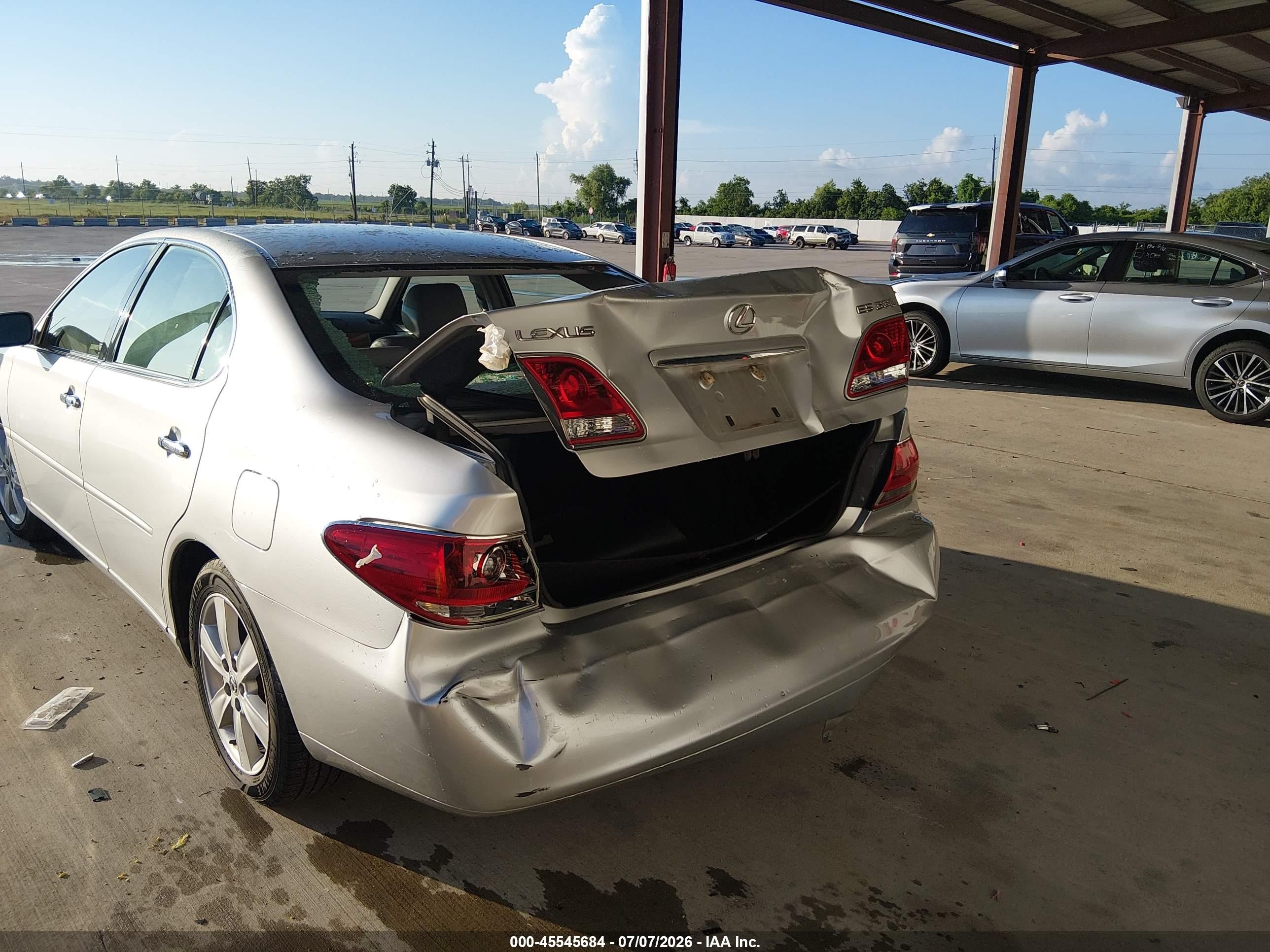 2005 Lexus Es 330   Silver vin: JTHBA30G355139987