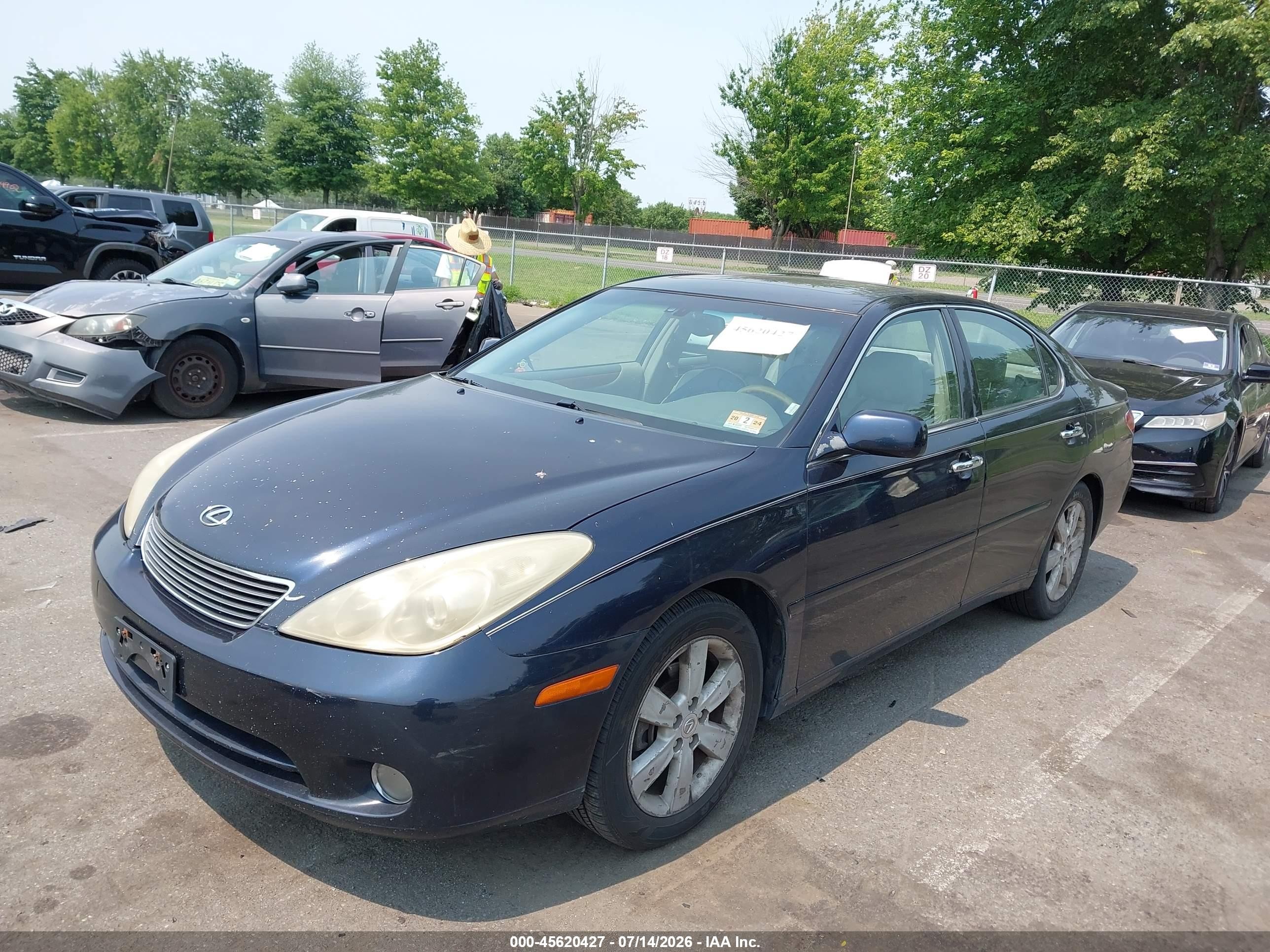 2005 Lexus Es 330   Black vin: JTHBA30G355141142