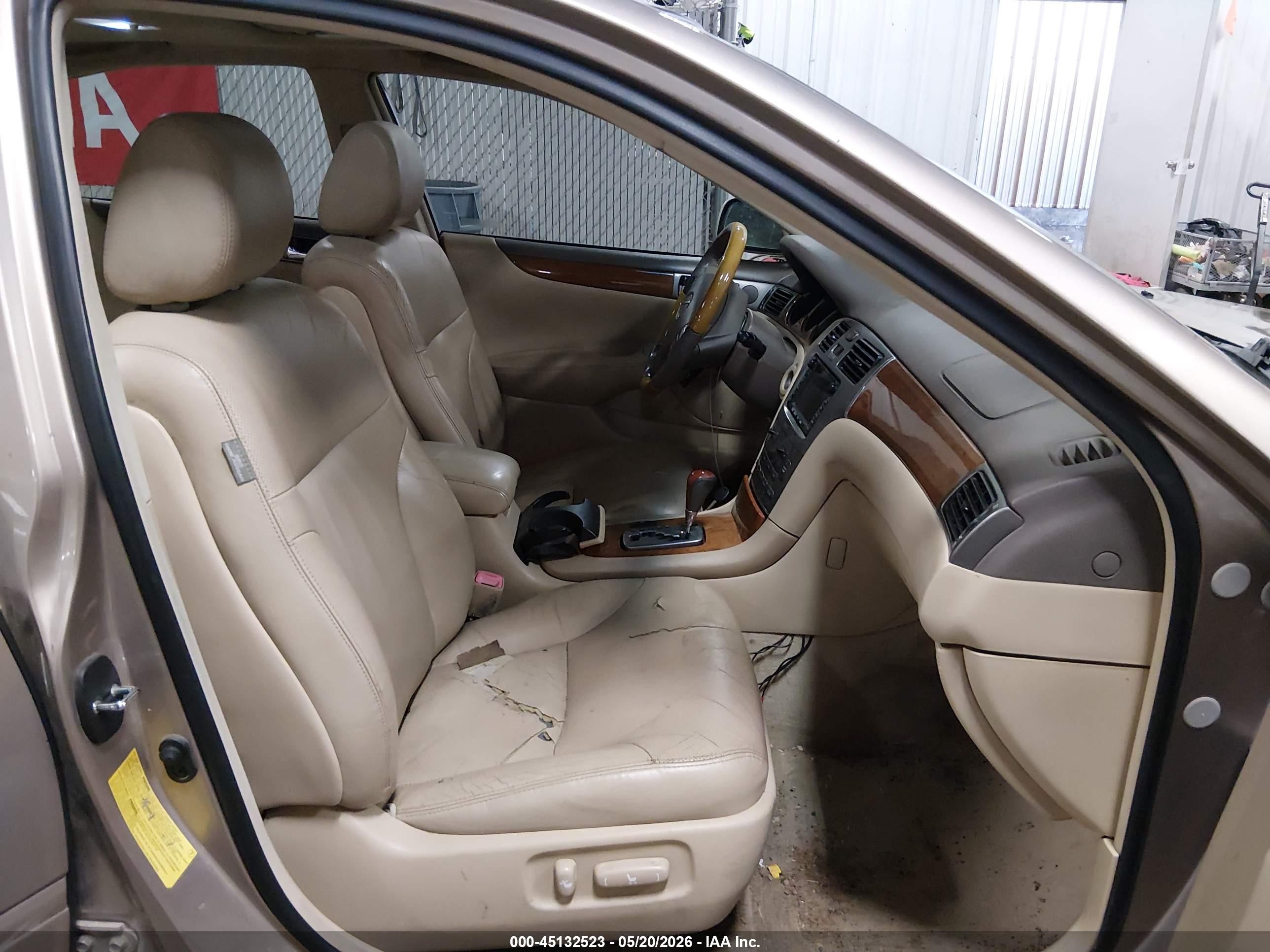 2005 Lexus Es 330 Gold vin: JTHBA30G355141268