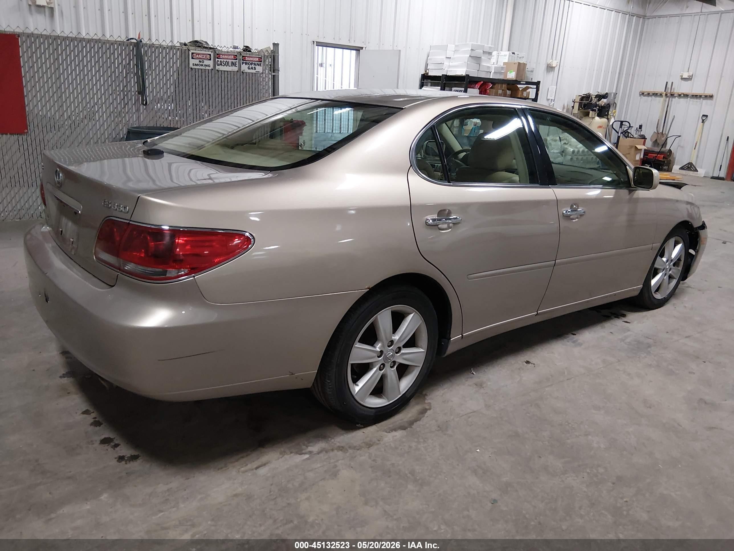 2005 Lexus Es 330 Gold vin: JTHBA30G355141268