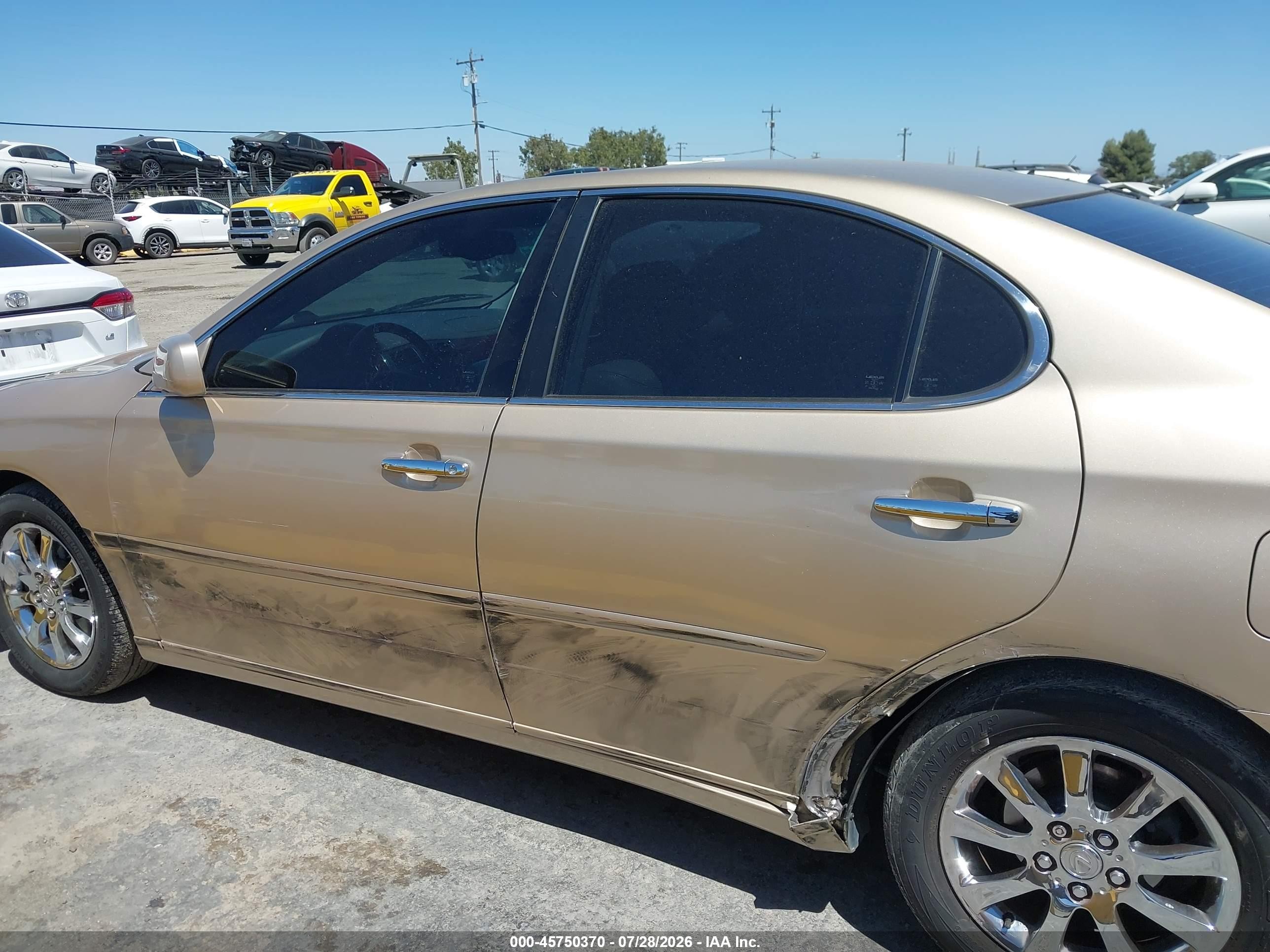 2004 Lexus Es 330   Gold vin: JTHBA30G440008501