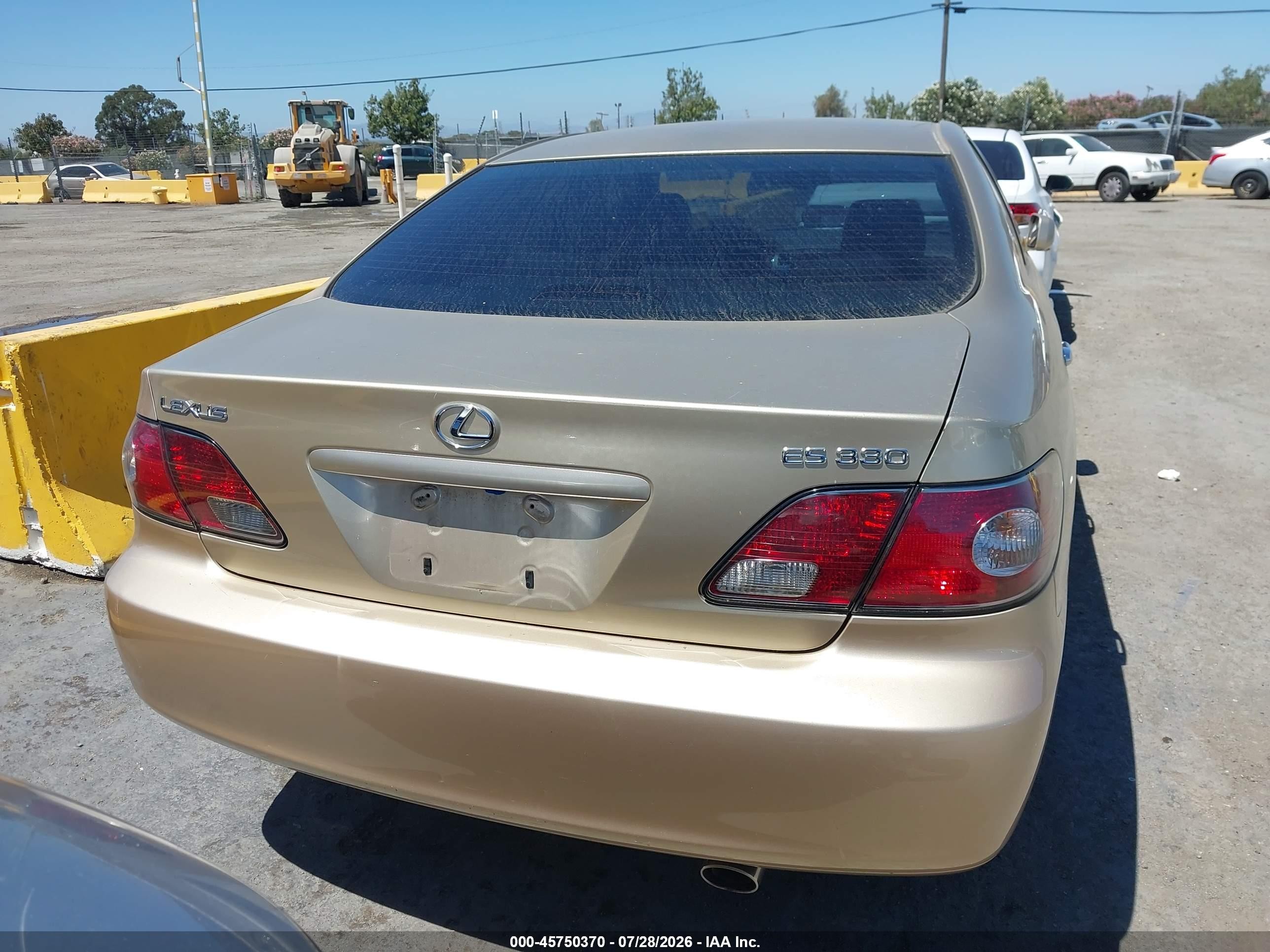 2004 Lexus Es 330   Gold vin: JTHBA30G440008501