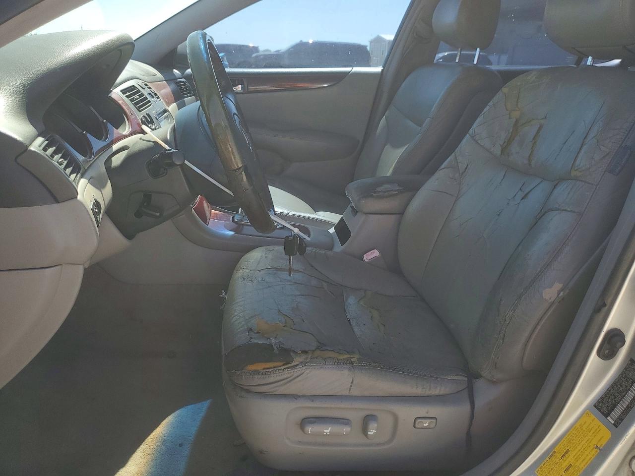 2004 Lexus Es 330 Silver vin: JTHBA30G440019899